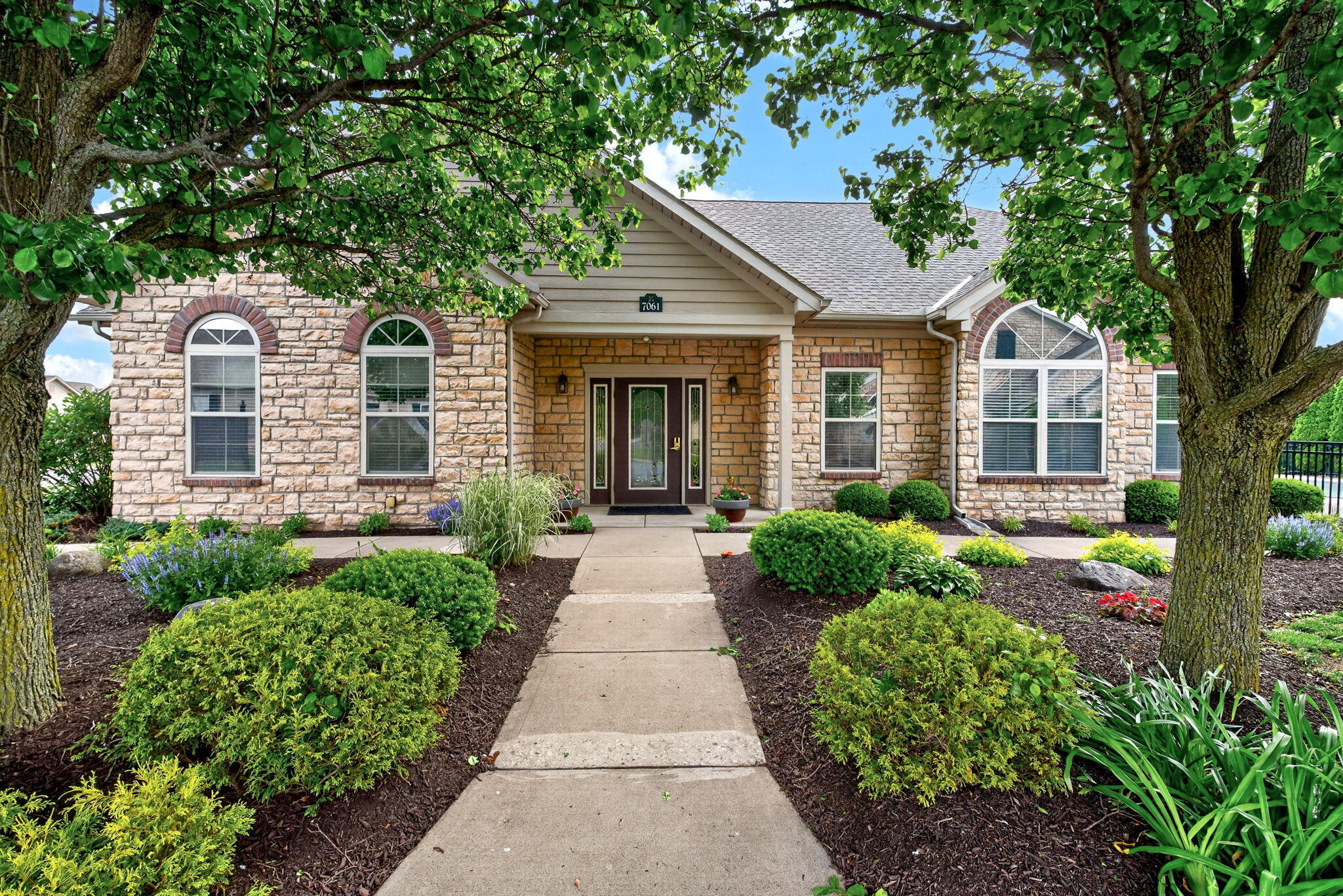 7049 Creekside Circle, Fairborn, Ohio 45324