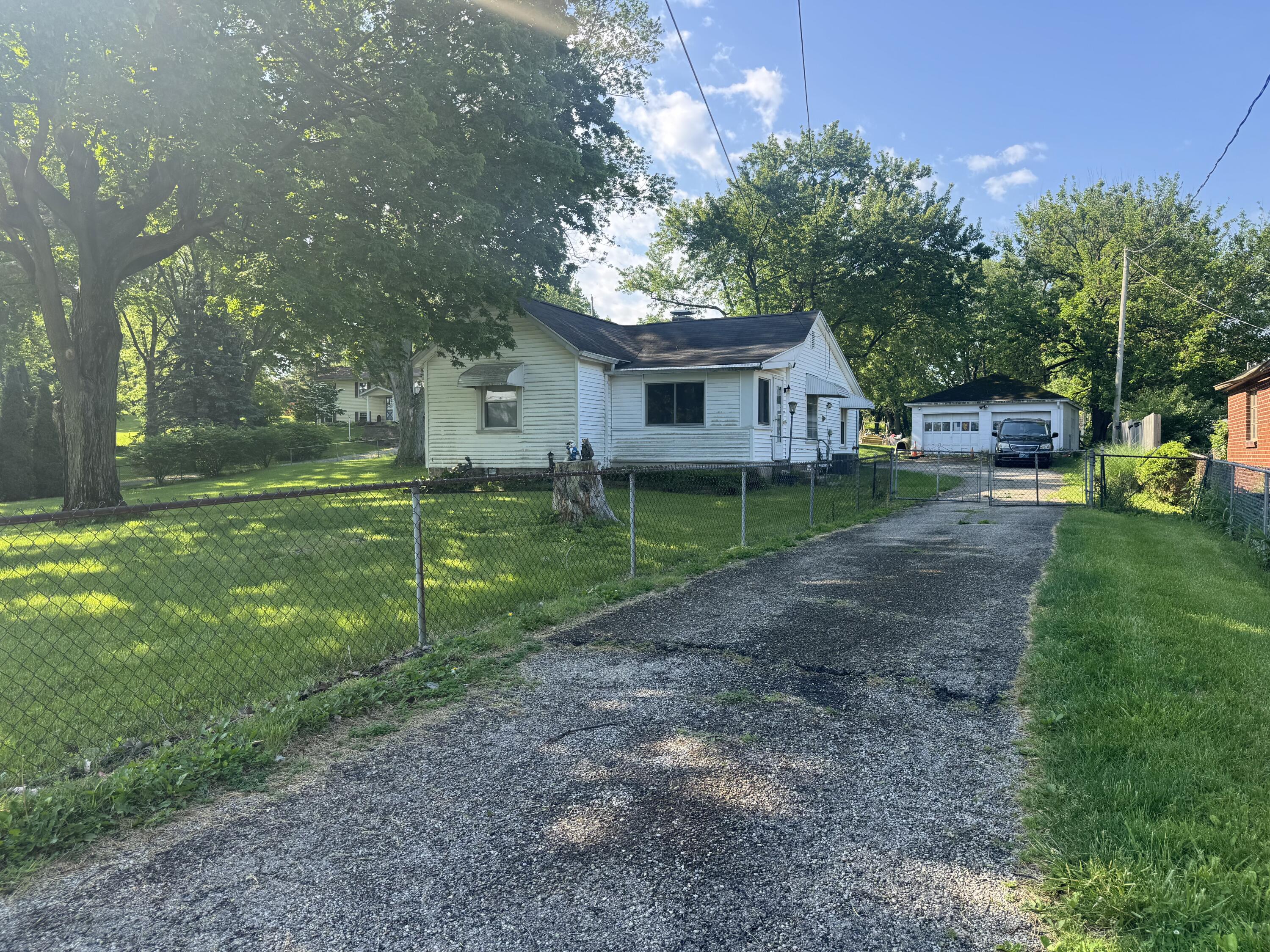 3401 Maplewood Avenue, Springfield, Ohio 45505