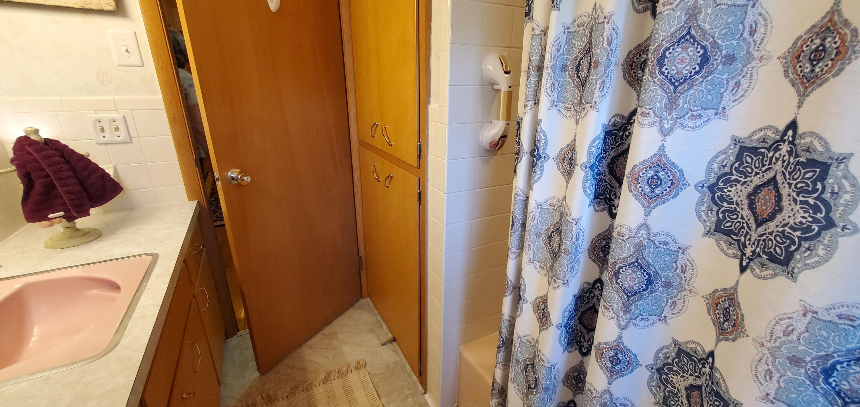 214 Orange Street, Wapakoneta, Ohio 45895