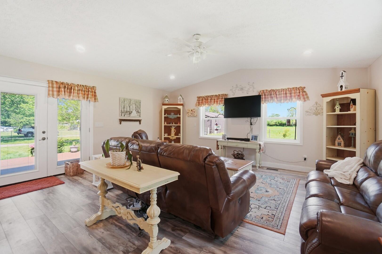 6306 Johnson Road, Springfield, Ohio 45502