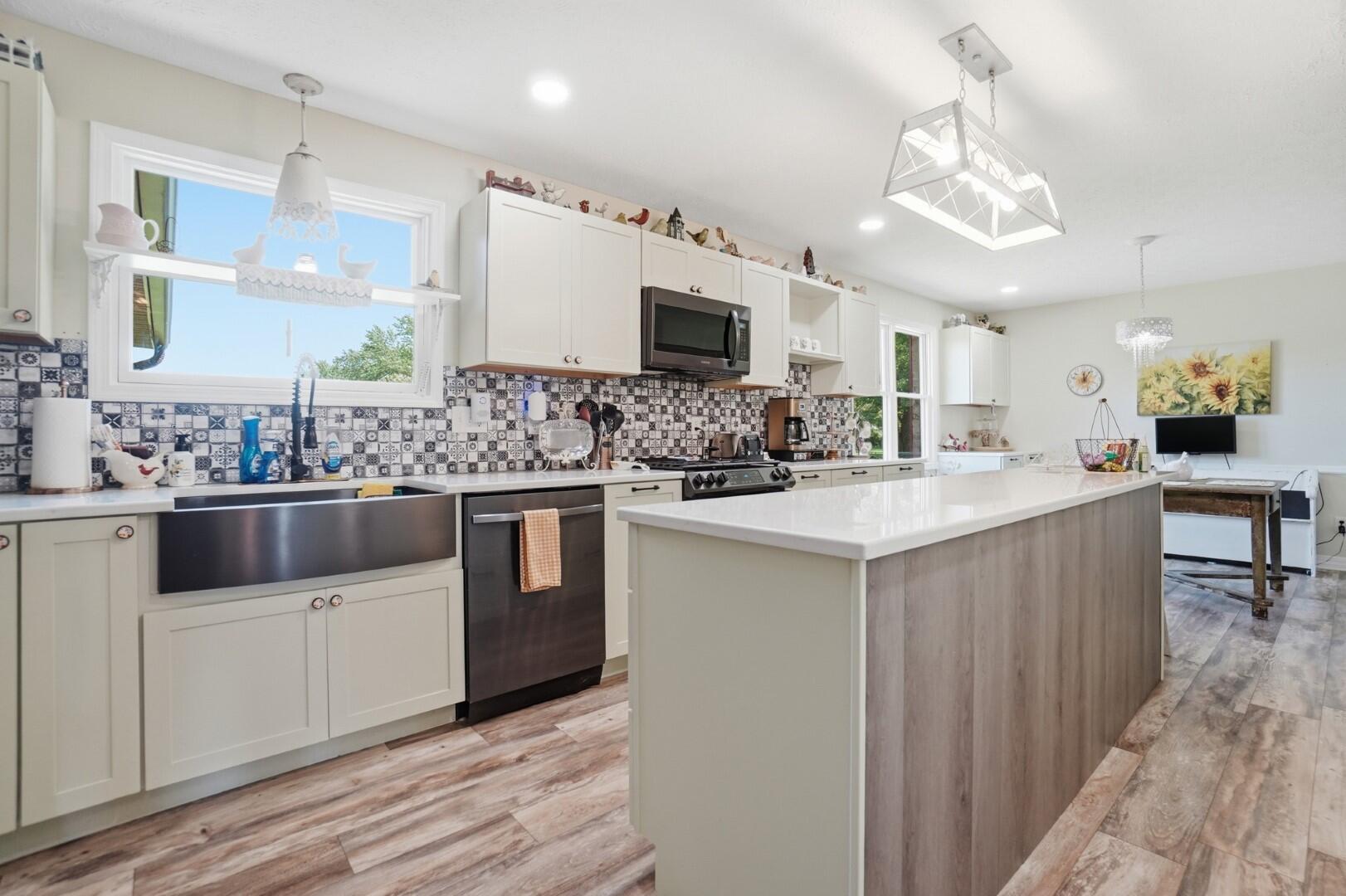 6306 Johnson Road, Springfield, Ohio 45502