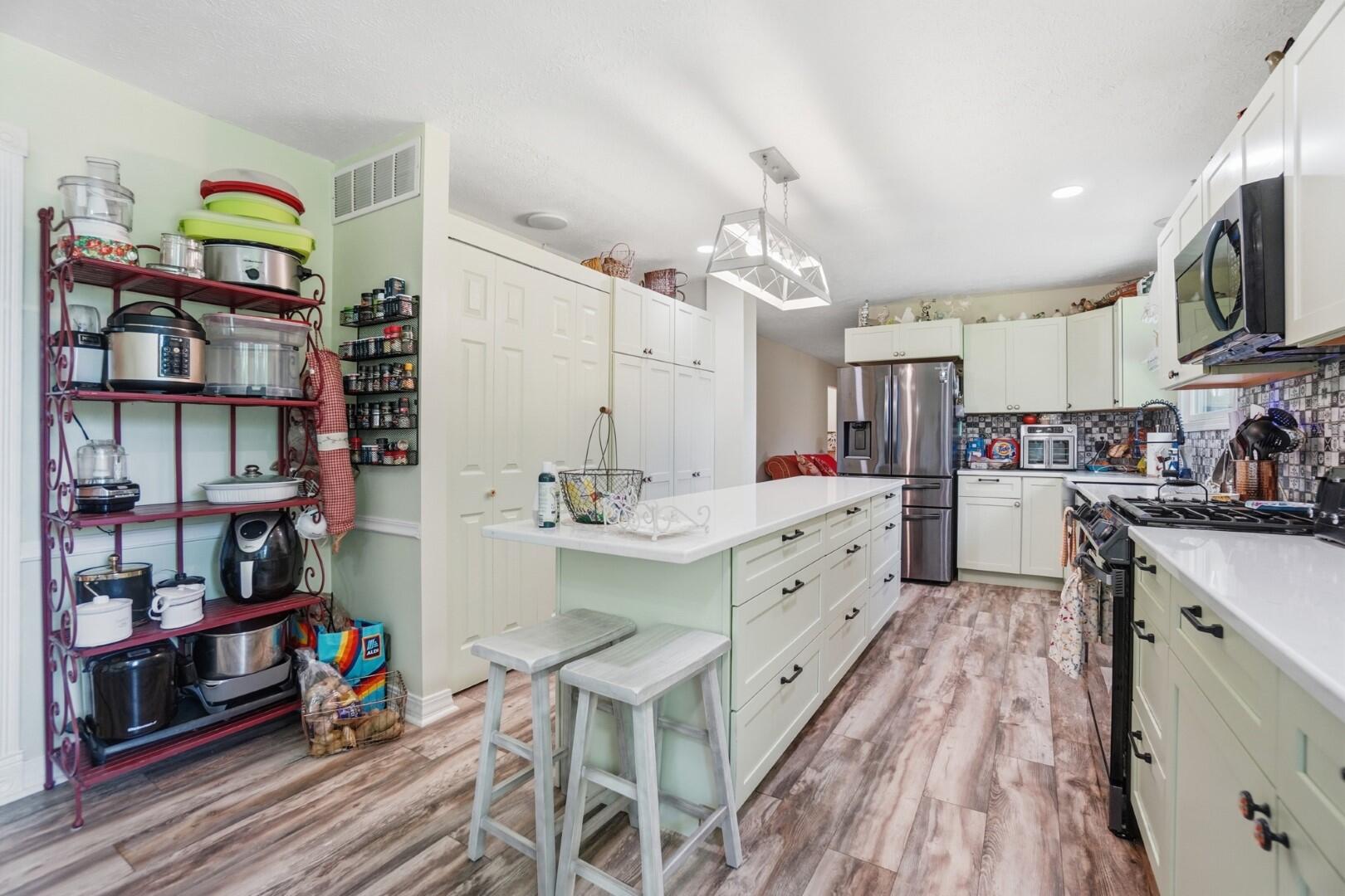 6306 Johnson Road, Springfield, Ohio 45502