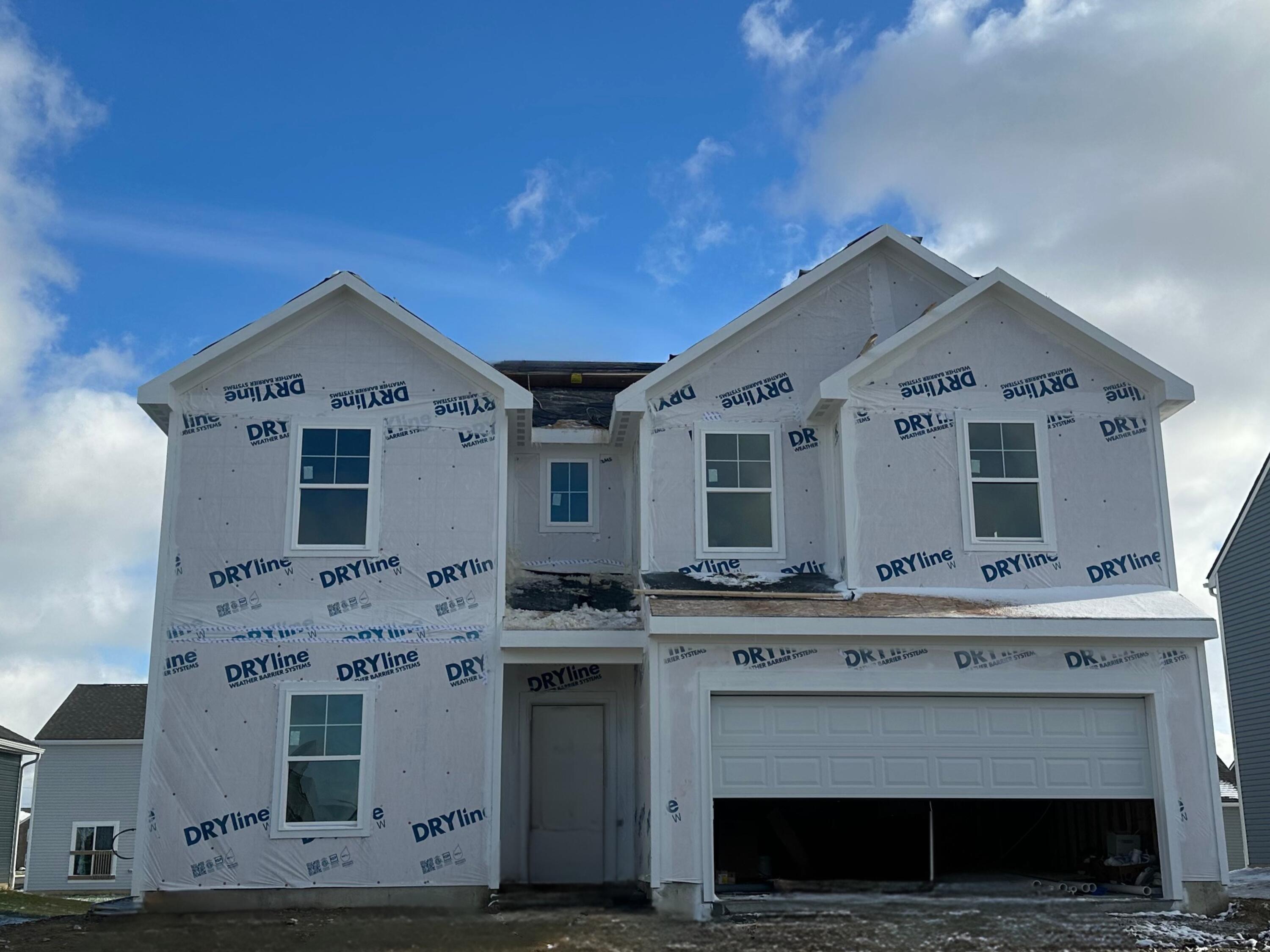 618 Lois Lane, London, Ohio 43140