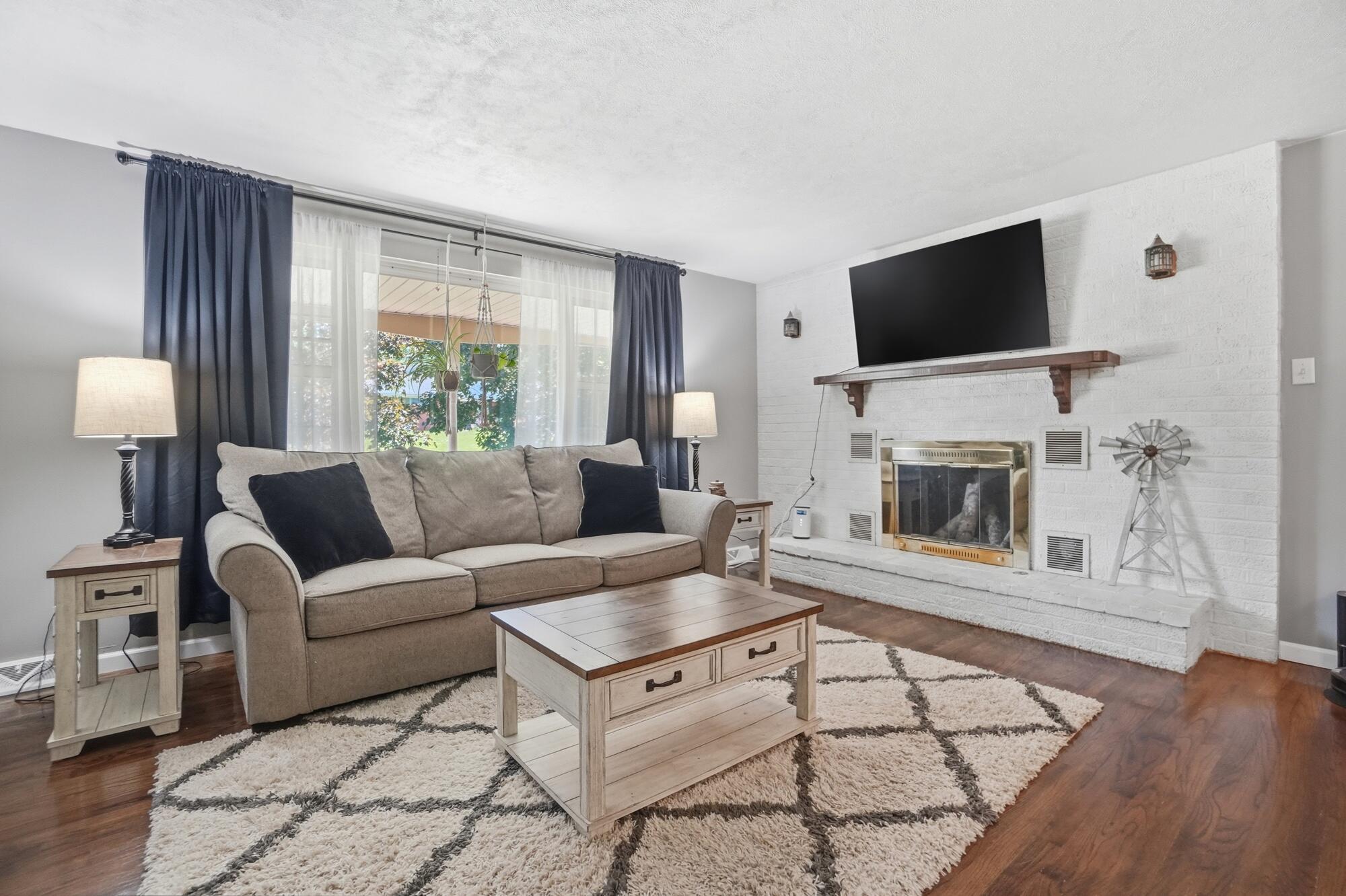 2627 Marinette Drive, Springfield, Ohio 45503