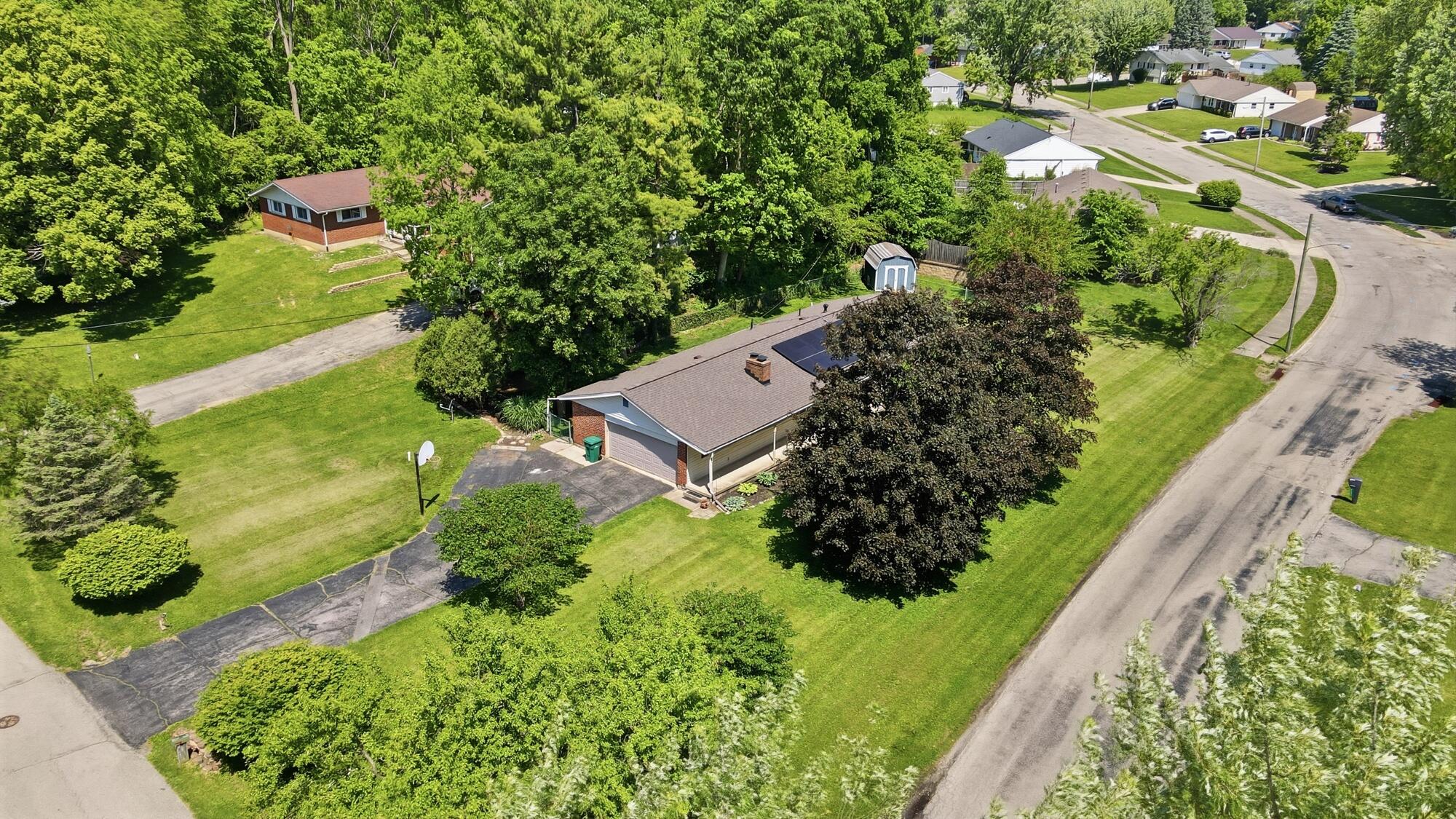 2627 Marinette Drive, Springfield, Ohio 45503