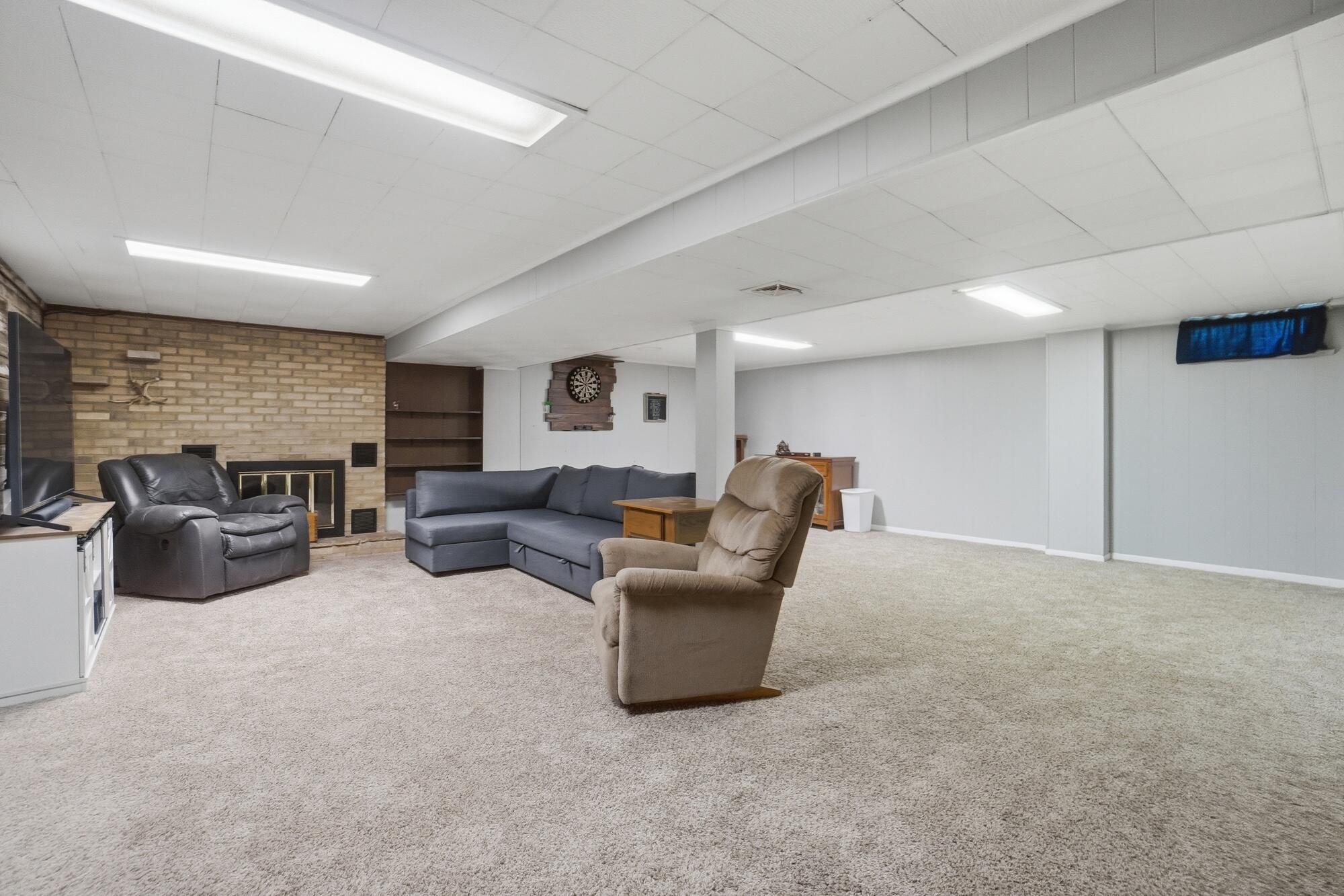 2627 Marinette Drive, Springfield, Ohio 45503