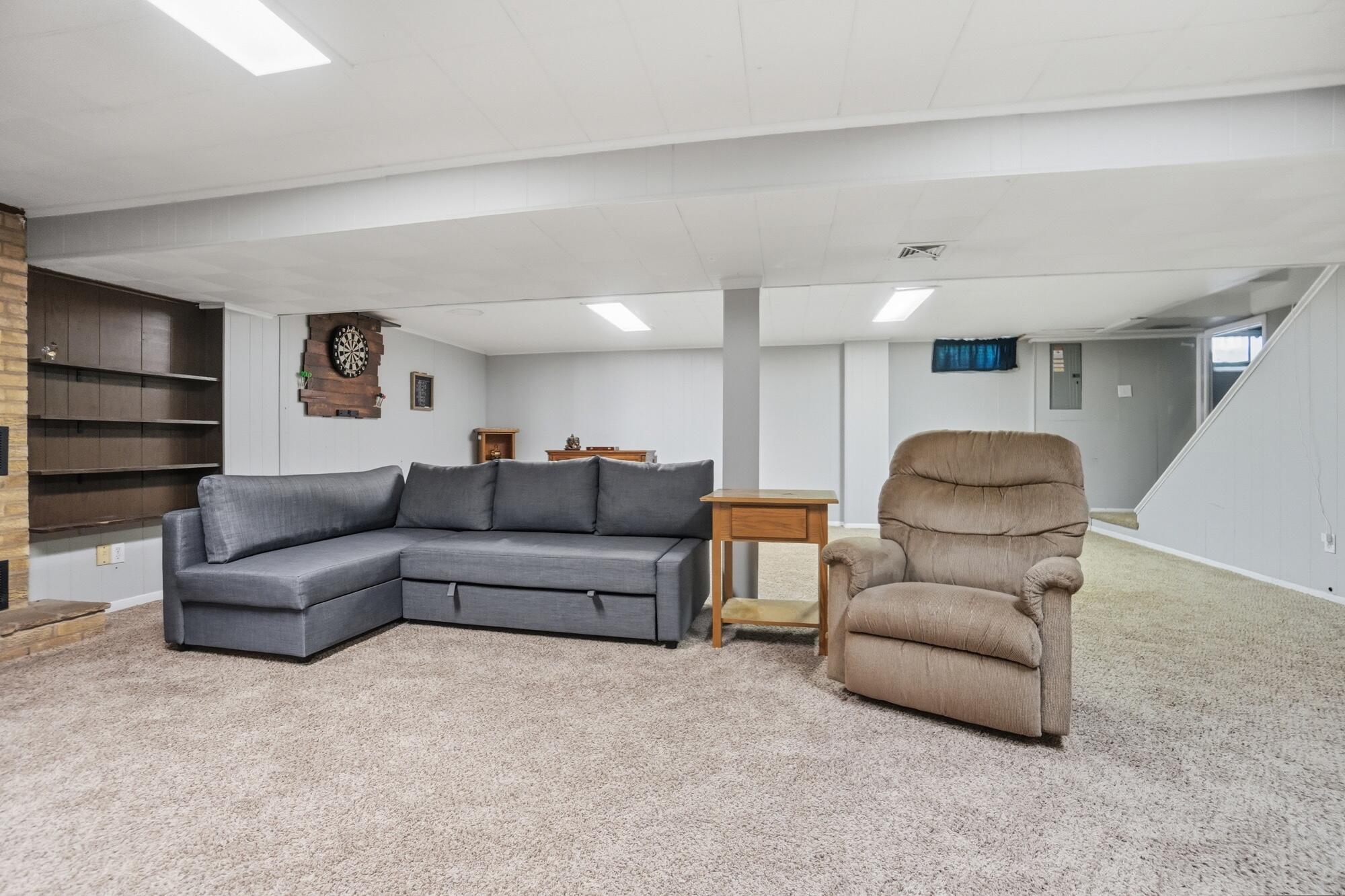 2627 Marinette Drive, Springfield, Ohio 45503