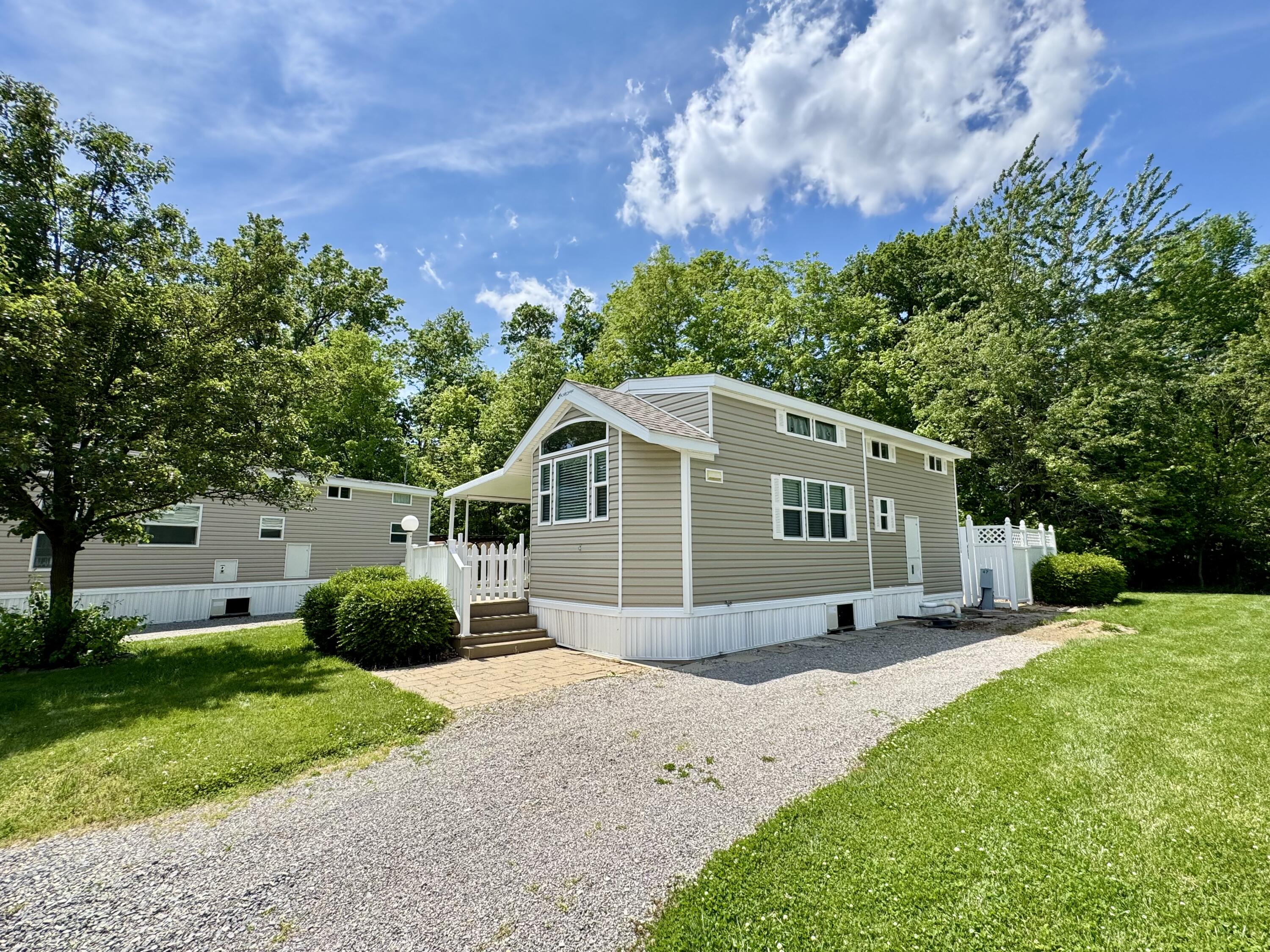 11377 Township Road 266, Lakeview, Ohio 43331