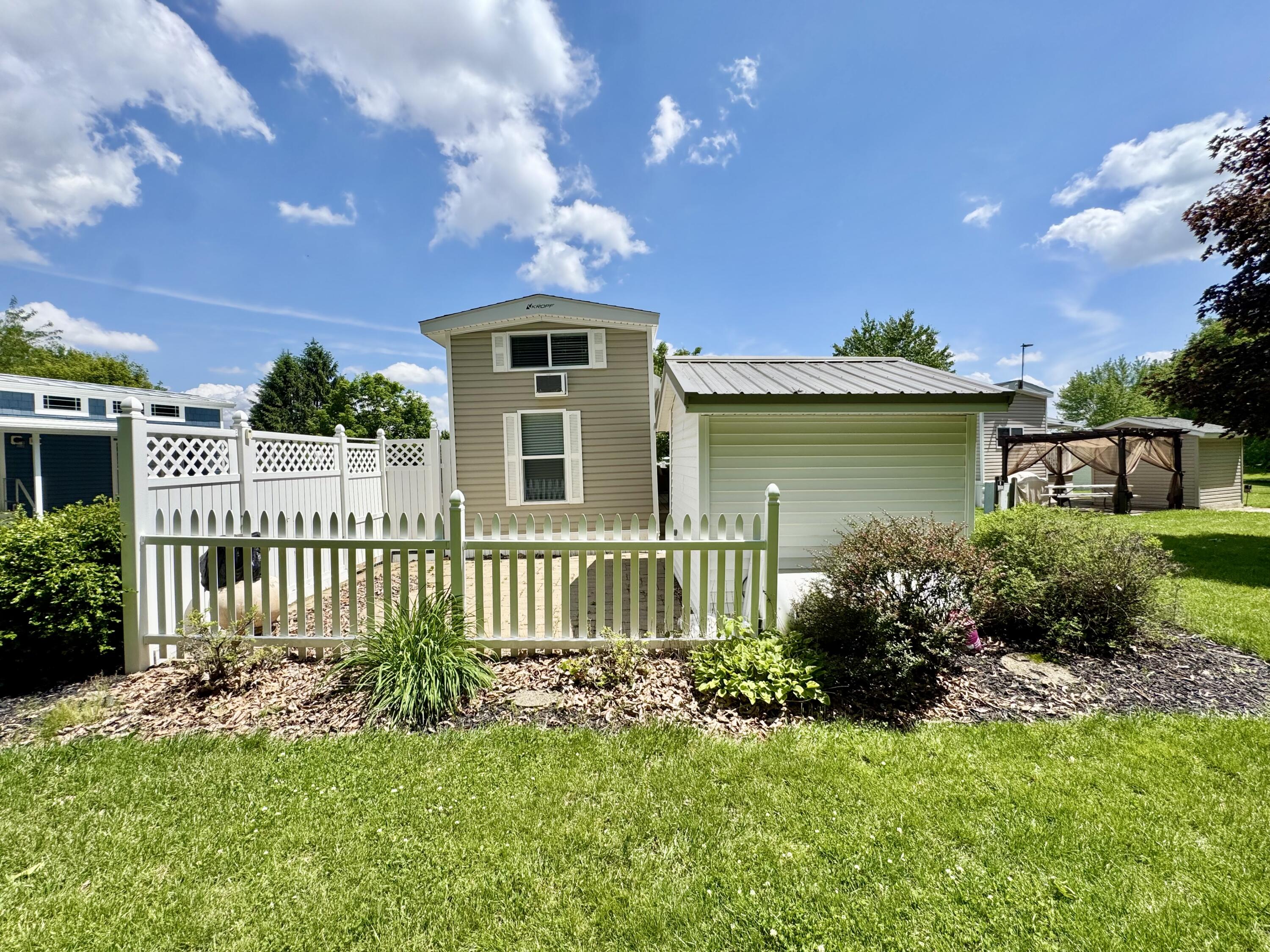 11377 Township Road 266, Lakeview, Ohio 43331