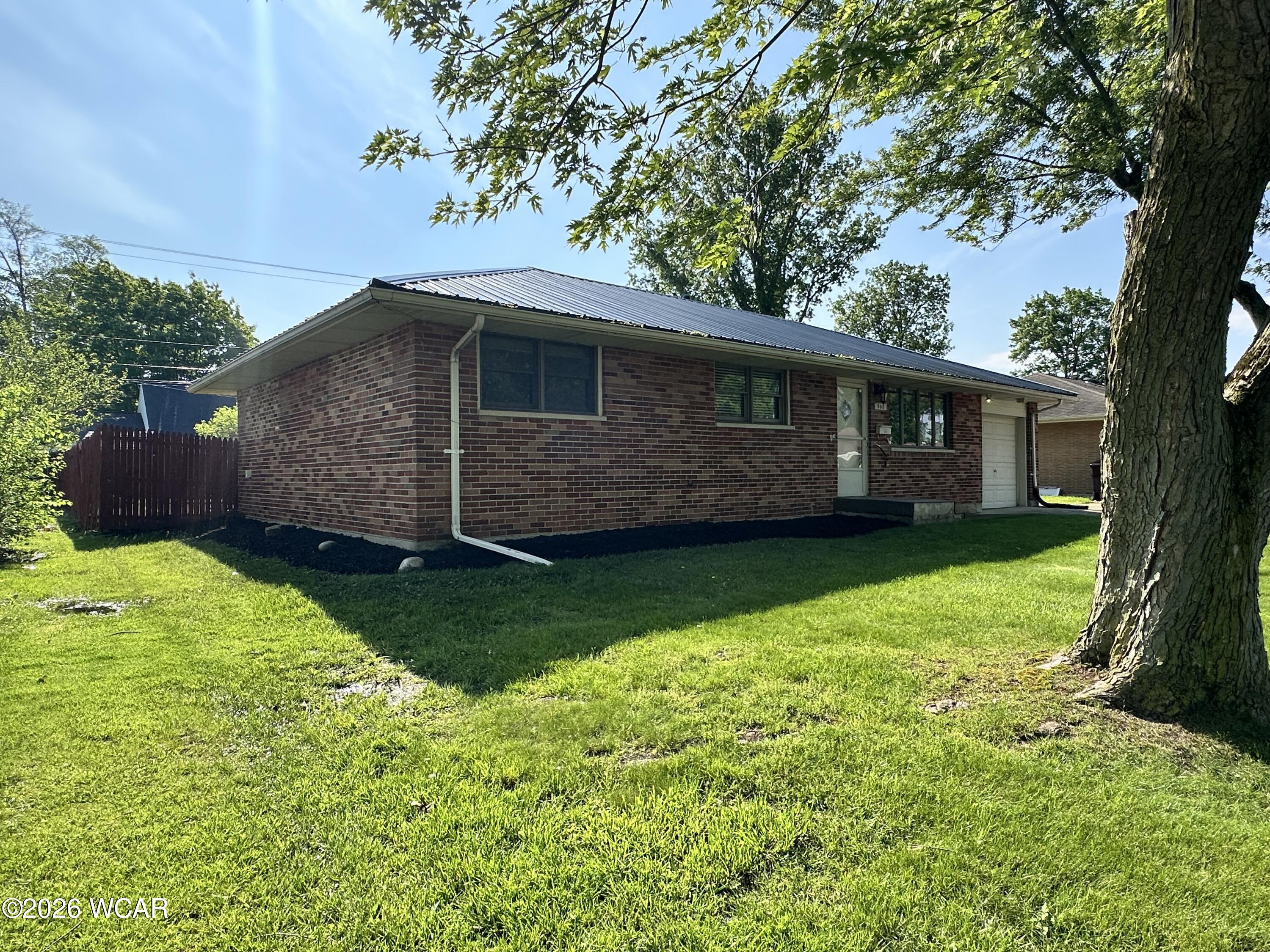801 Gloria Avenue, Lima, Ohio