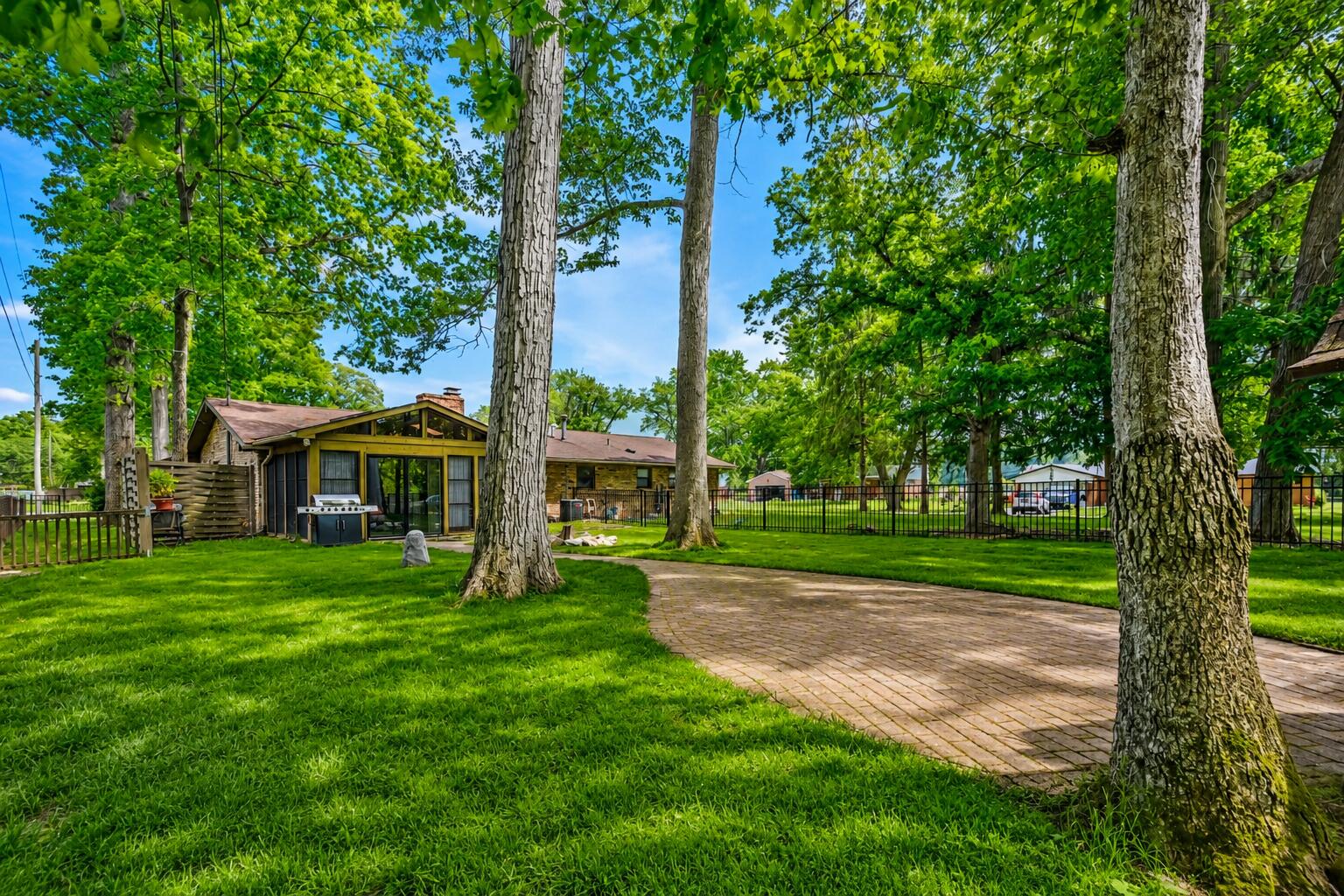 2693 Ehrhart Drive, Springfield, Ohio 45502