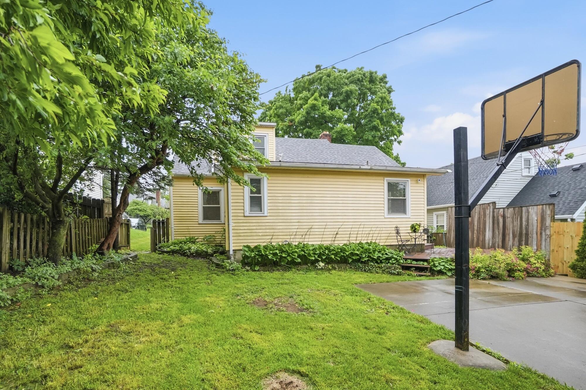 1437 Doddington Road, Dayton, Ohio 45409