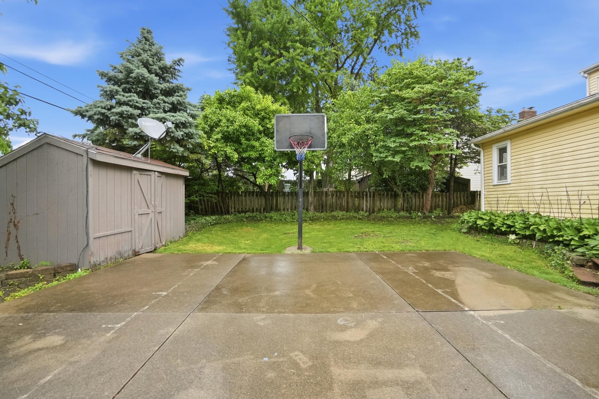 1437 Doddington Road, Dayton, Ohio 45409