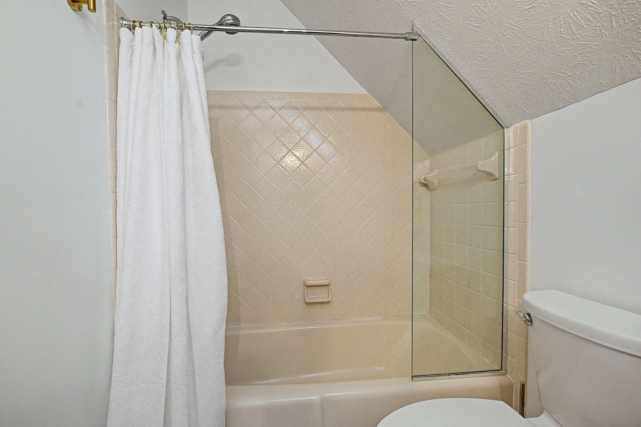 575 Hornwood Drive, Springfield, Ohio 45504