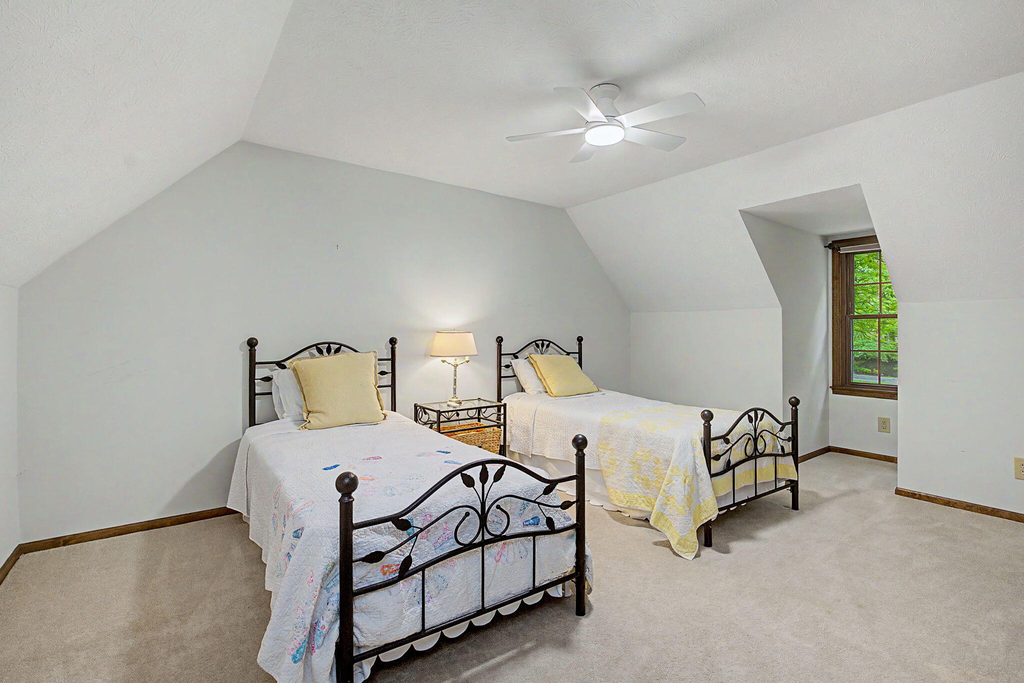 575 Hornwood Drive, Springfield, Ohio 45504