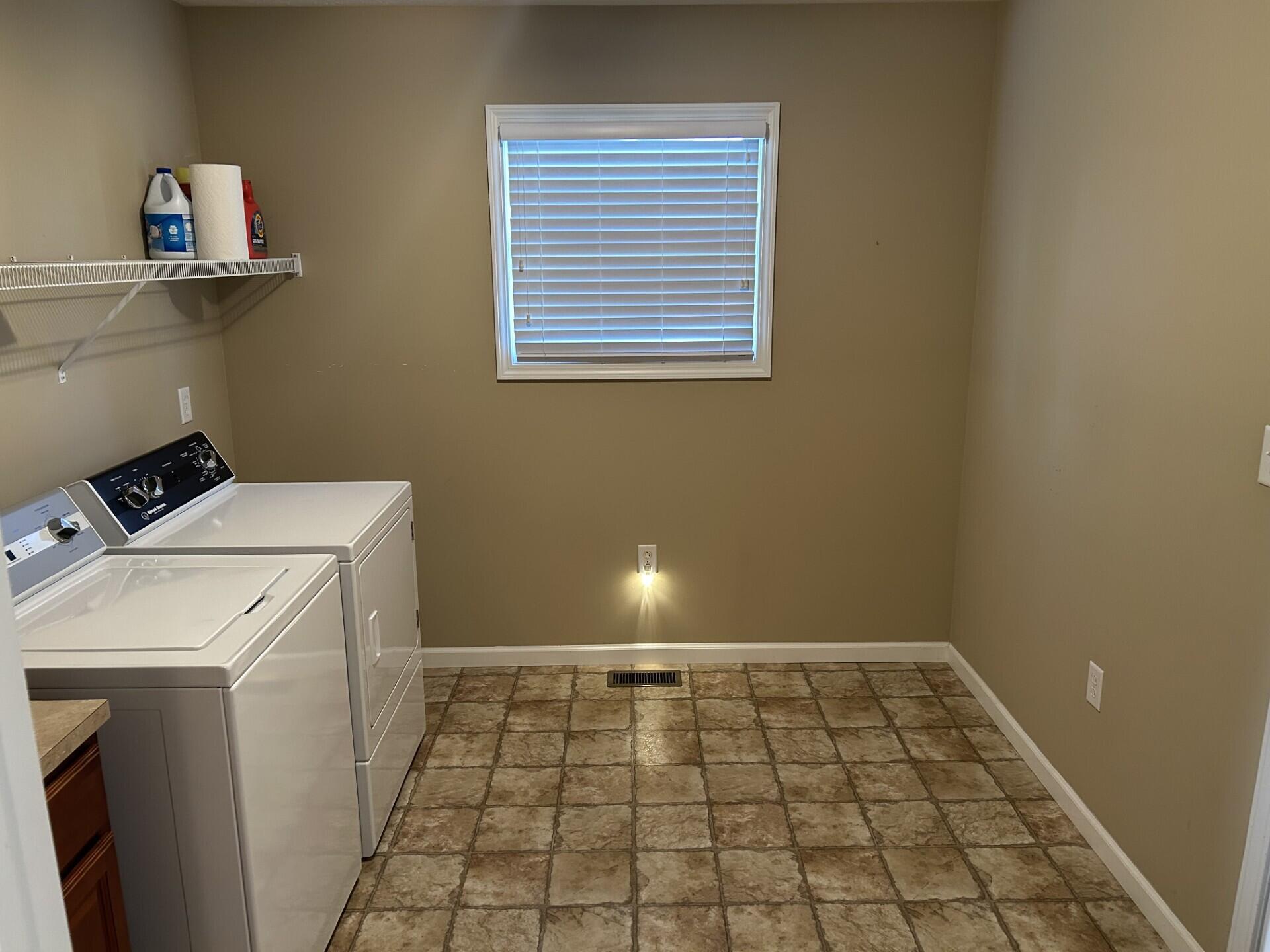 909 Stoneybrook Drive, Saint Marys, Ohio 45885