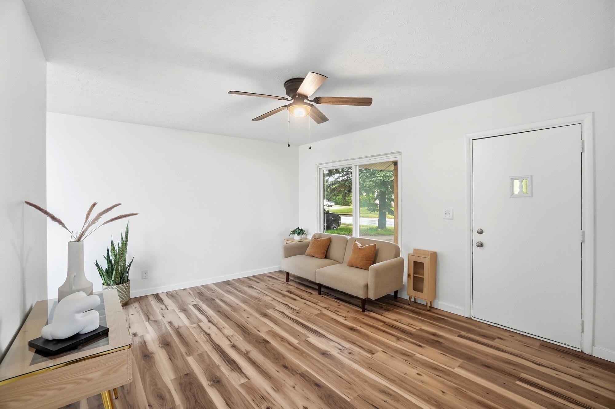 1923 Portage Path, Springfield, Ohio 45506
