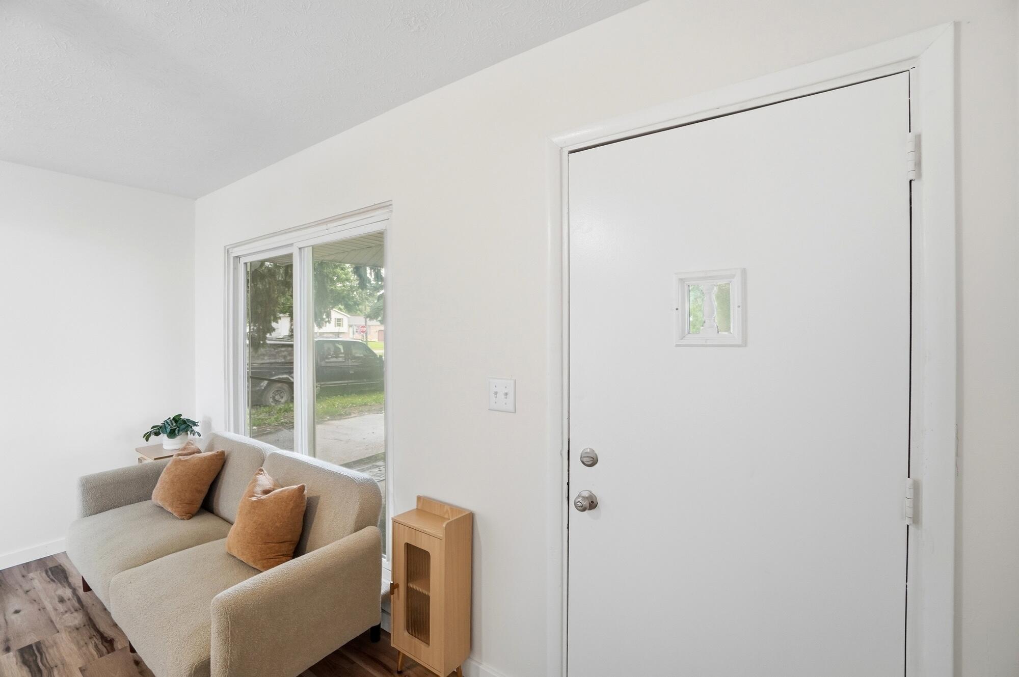 1923 Portage Path, Springfield, Ohio 45506