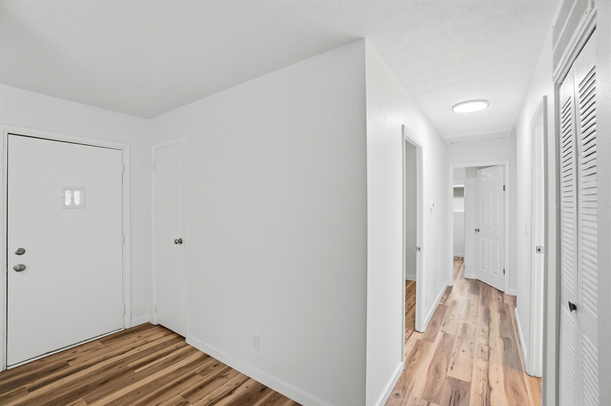 1923 Portage Path, Springfield, Ohio 45506