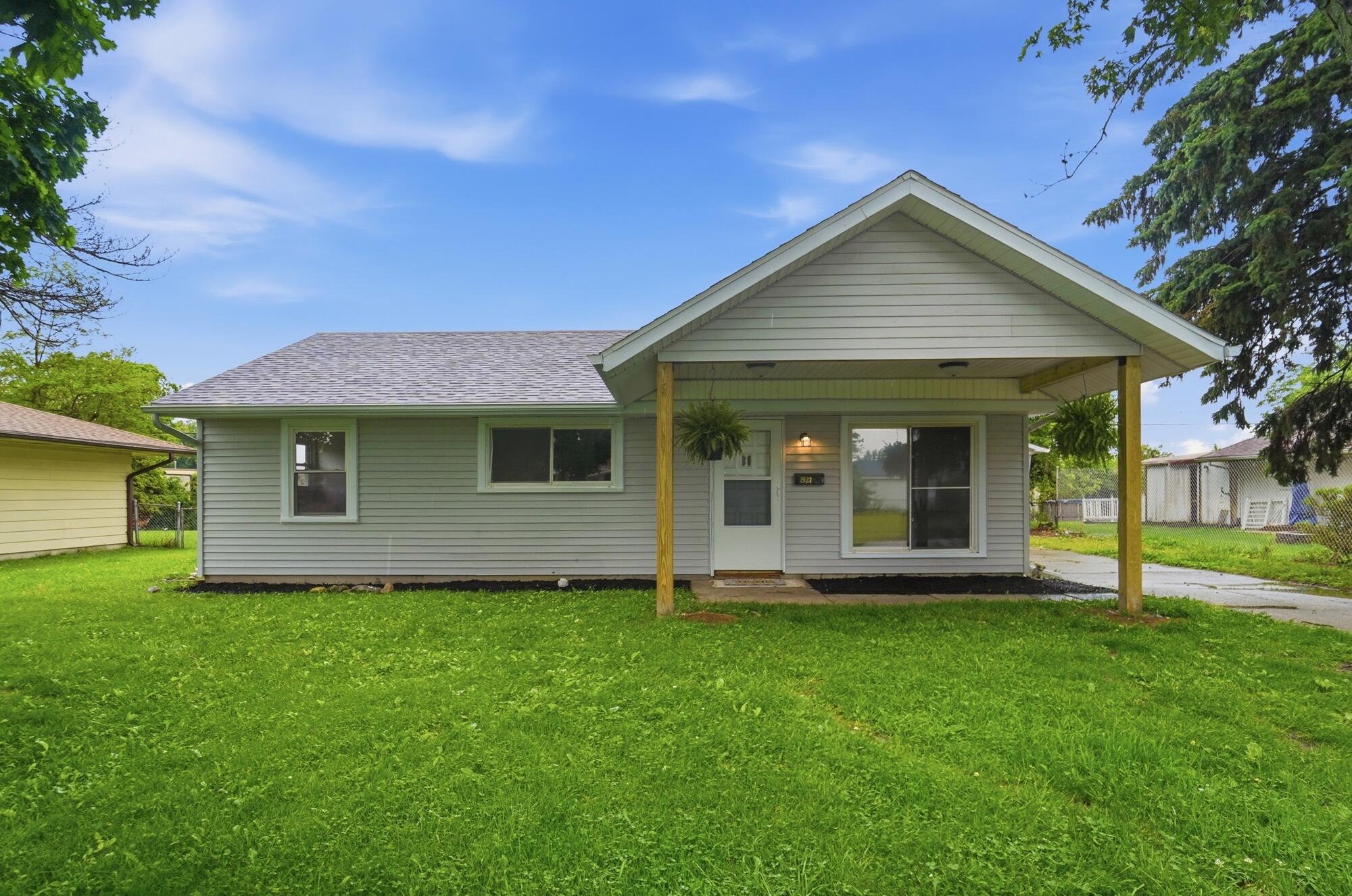 1923 Portage Path, Springfield, Ohio 45506