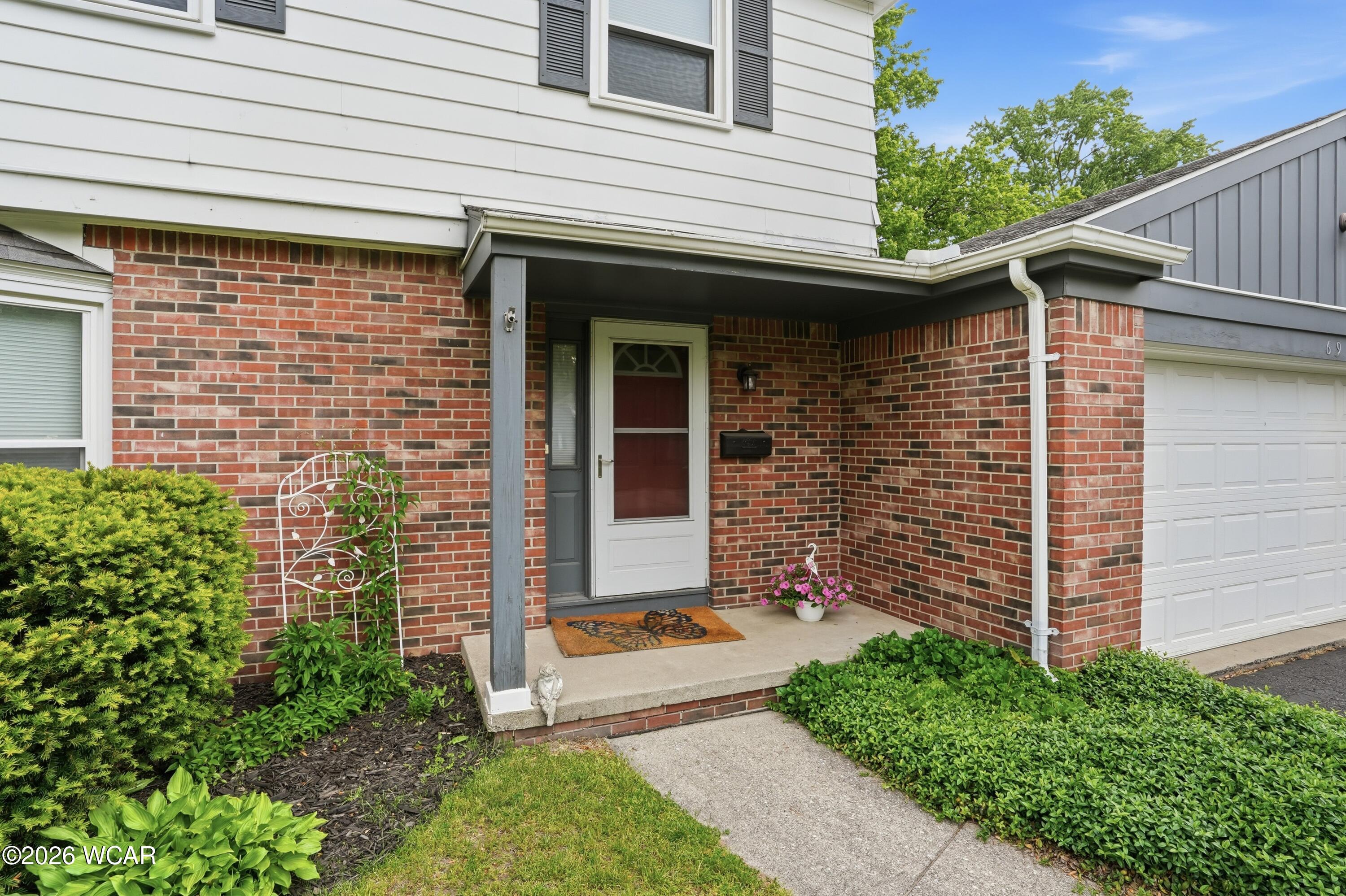 6926 Fredericksburg Drive, Sylvania, Ohio