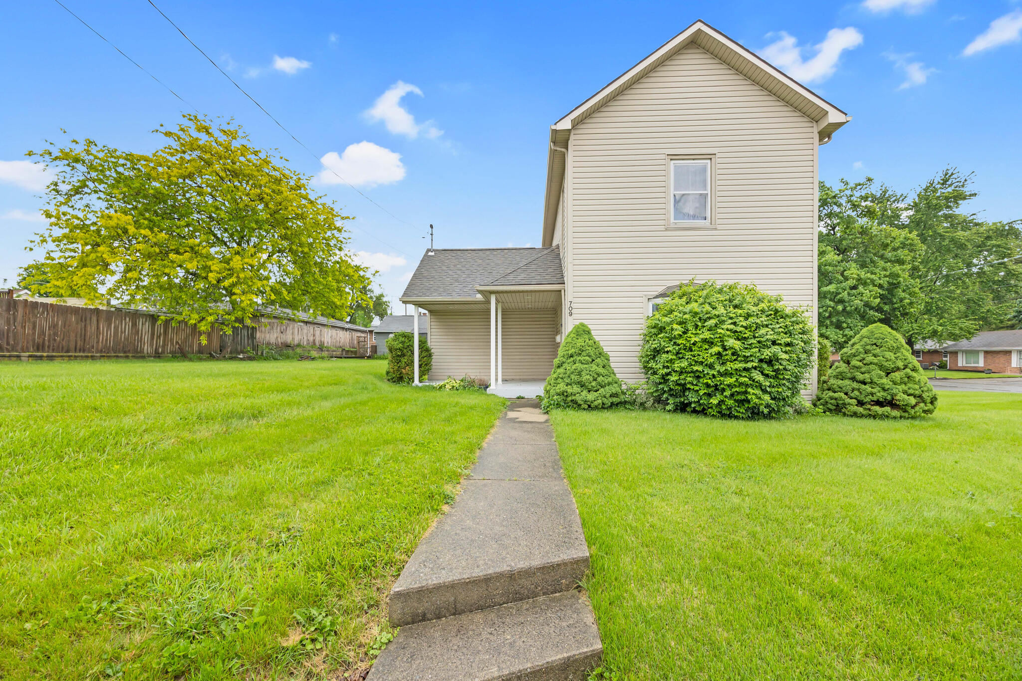 709 Sandusky Avenue, Bellefontaine, Ohio 43311
