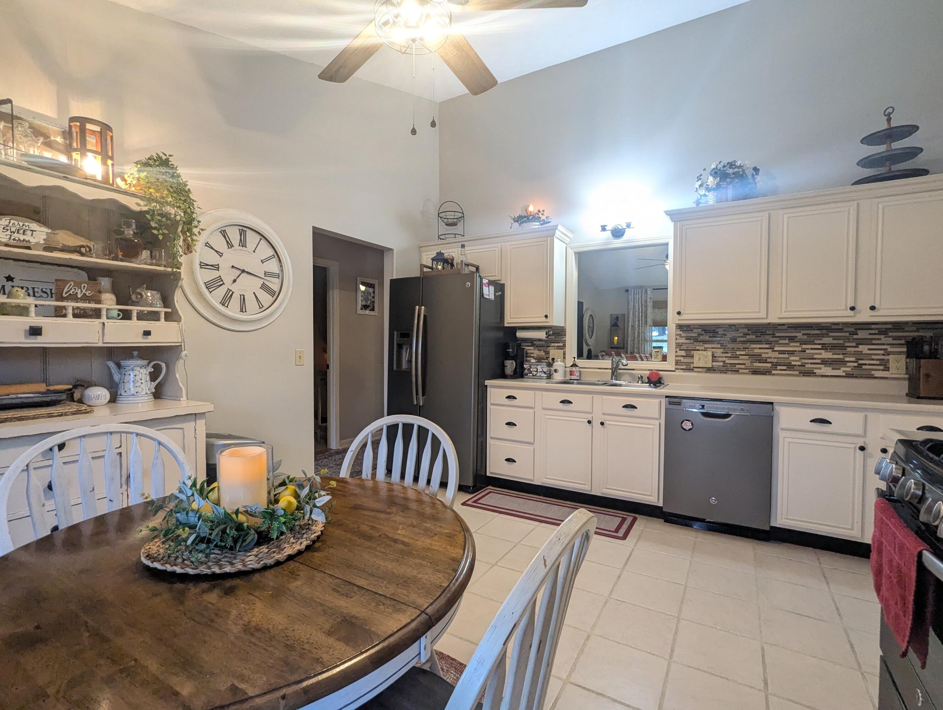 1602 Oldham Drive, Springfield, Ohio 45503
