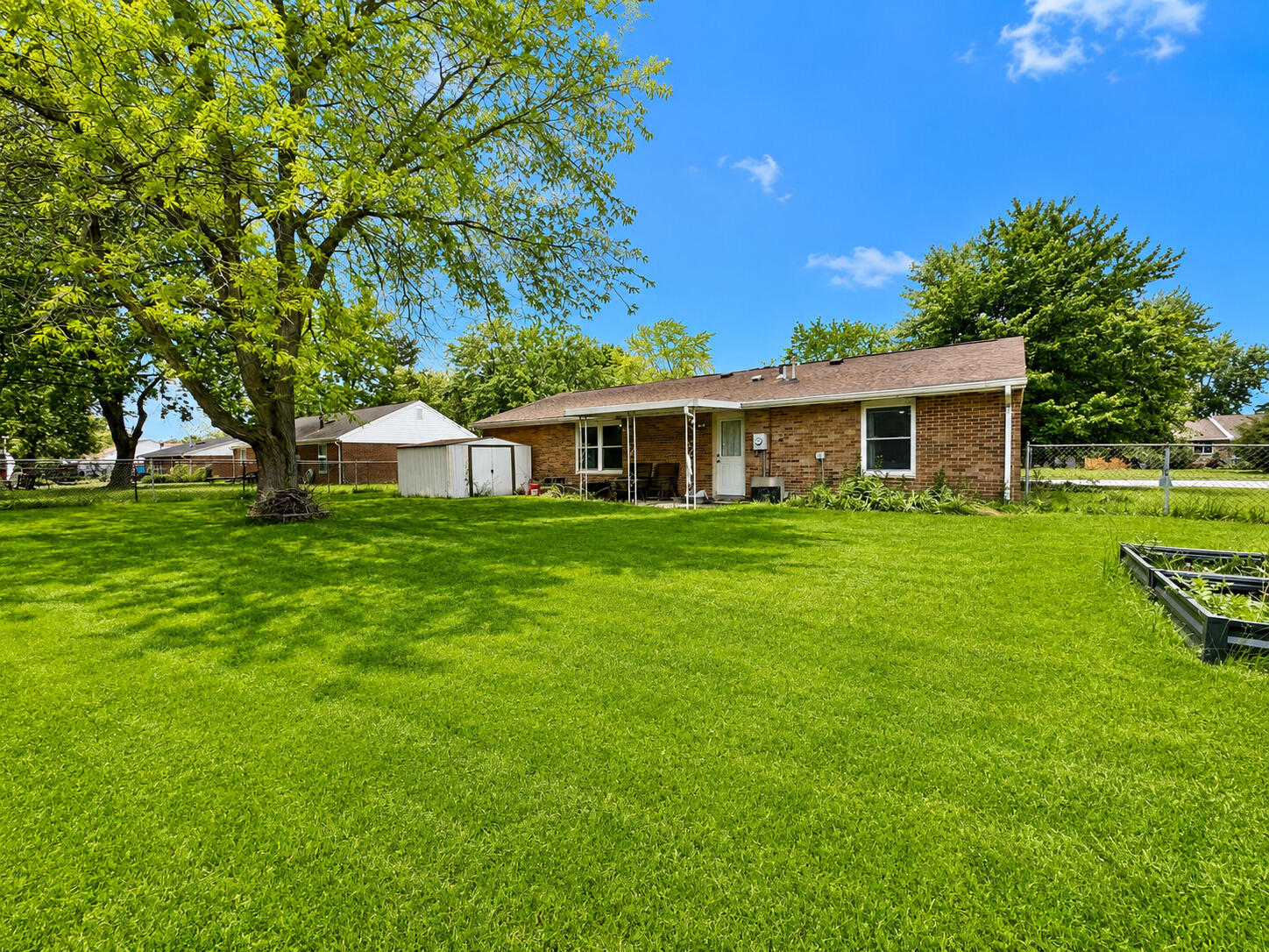 809 Canterbury Drive, Wapakoneta, Ohio 45895