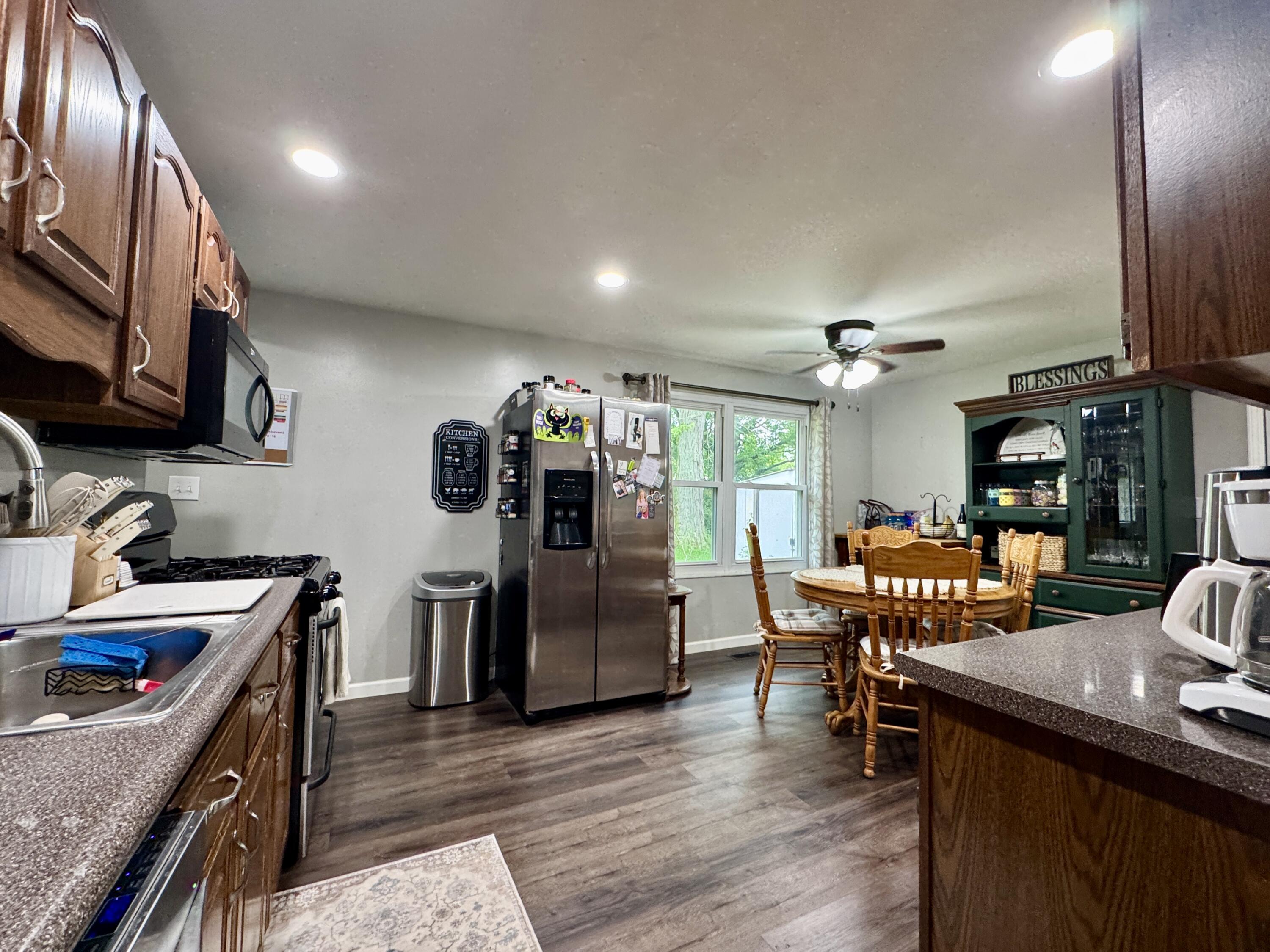 809 Canterbury Drive, Wapakoneta, Ohio 45895