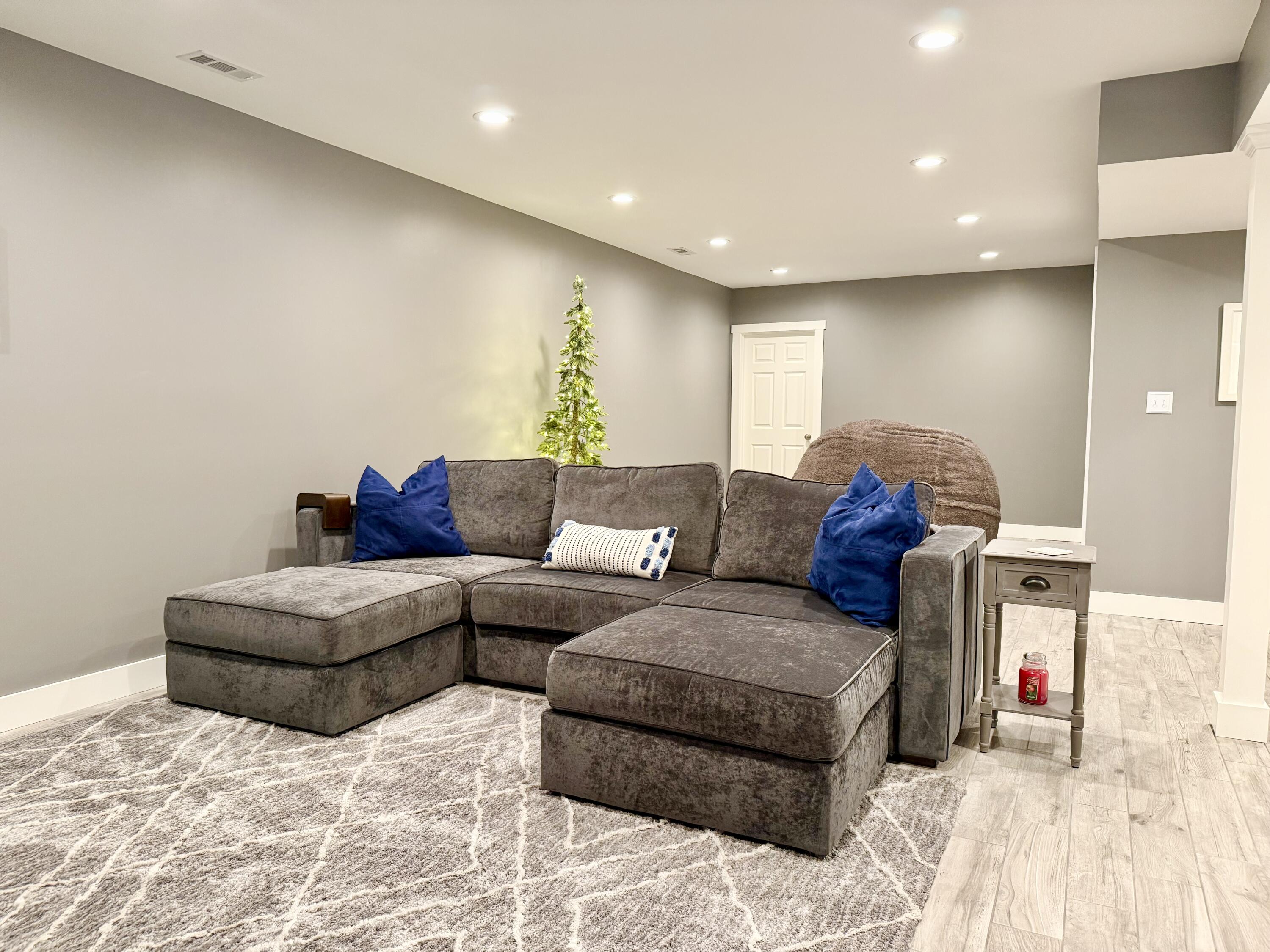 5831 Ridgewood Road, Springfield, Ohio 45502