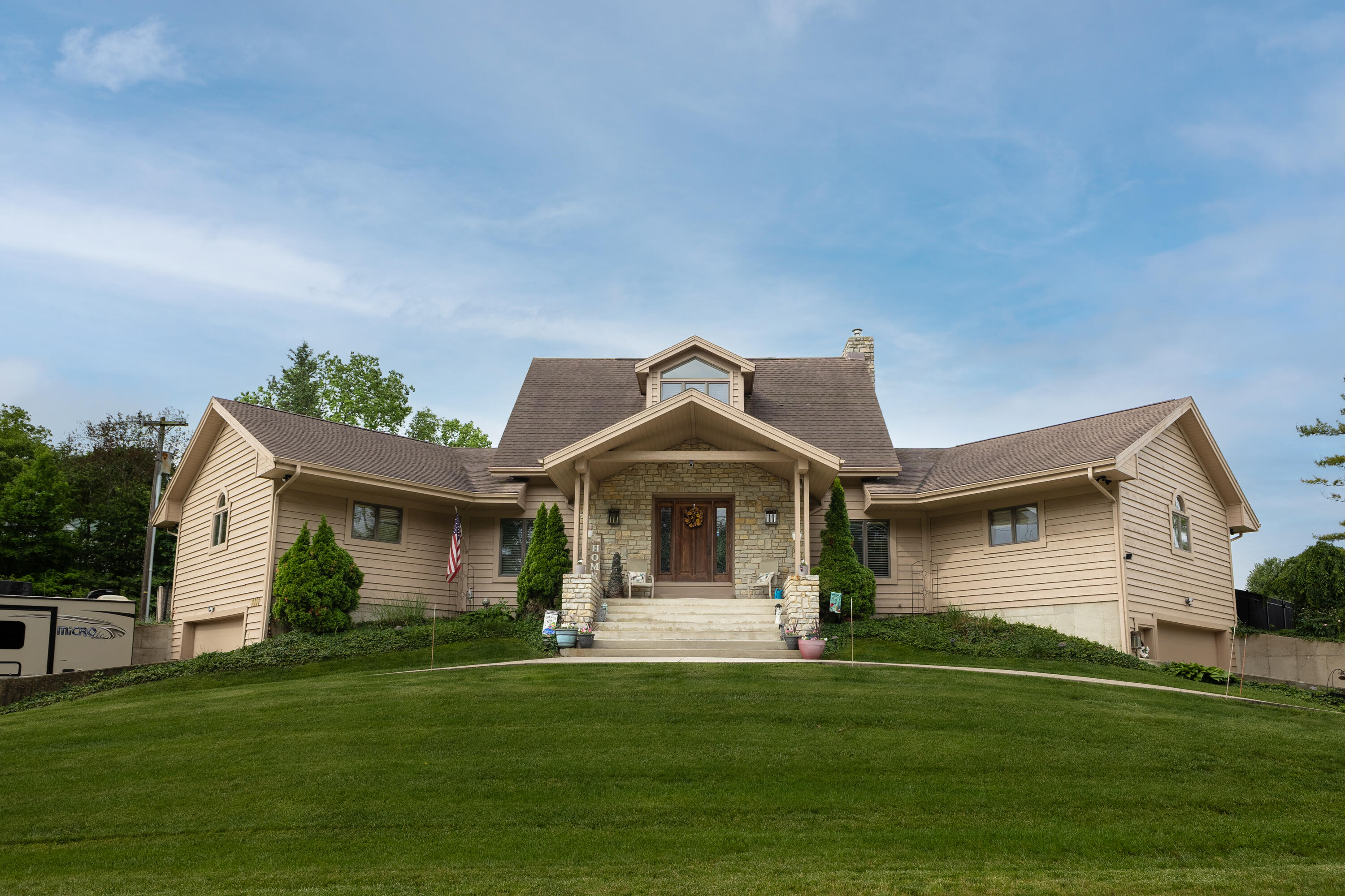 1000 Echo Lake Drive, Piqua, Ohio 45356