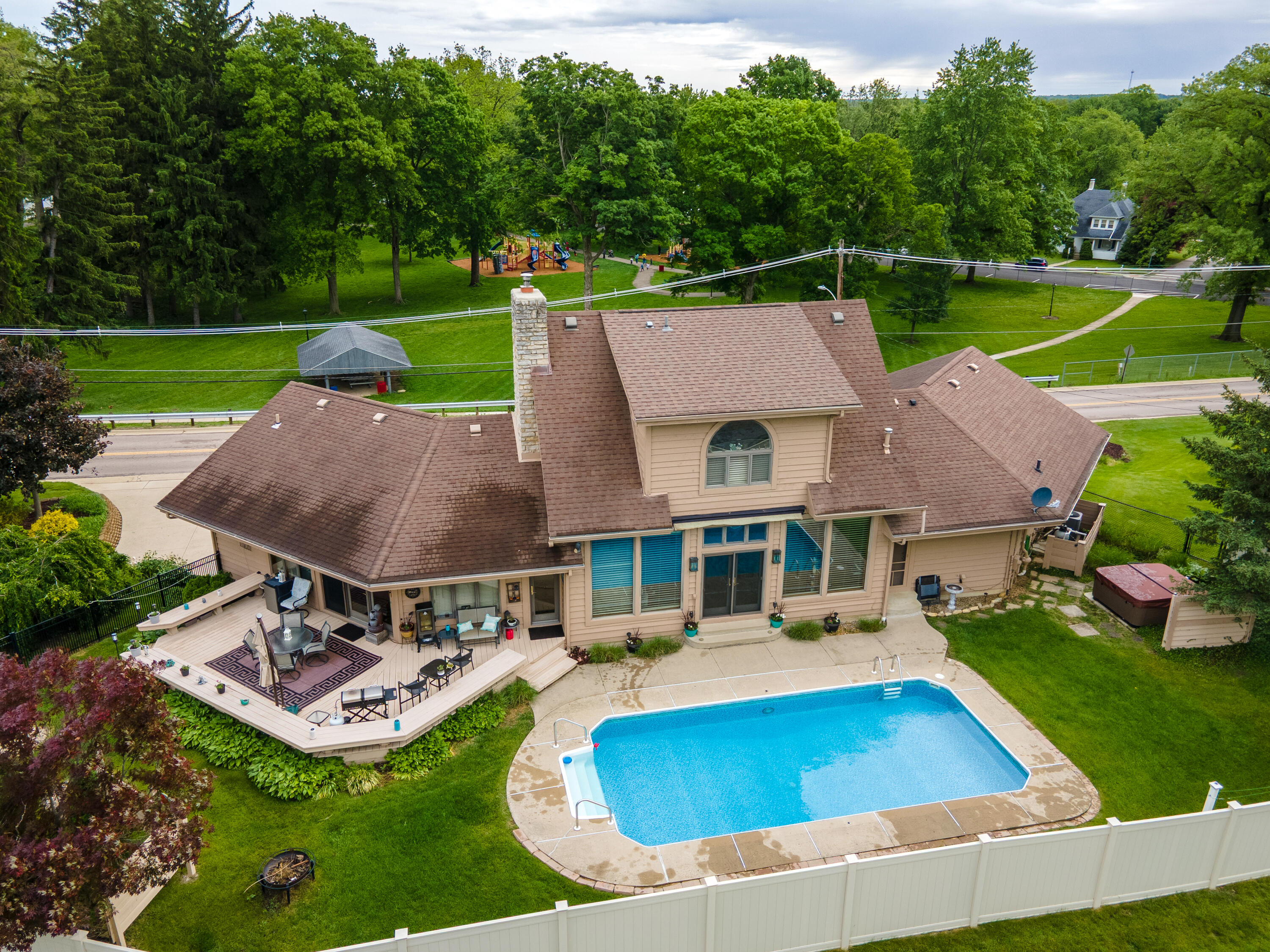 1000 Echo Lake Drive, Piqua, Ohio 45356
