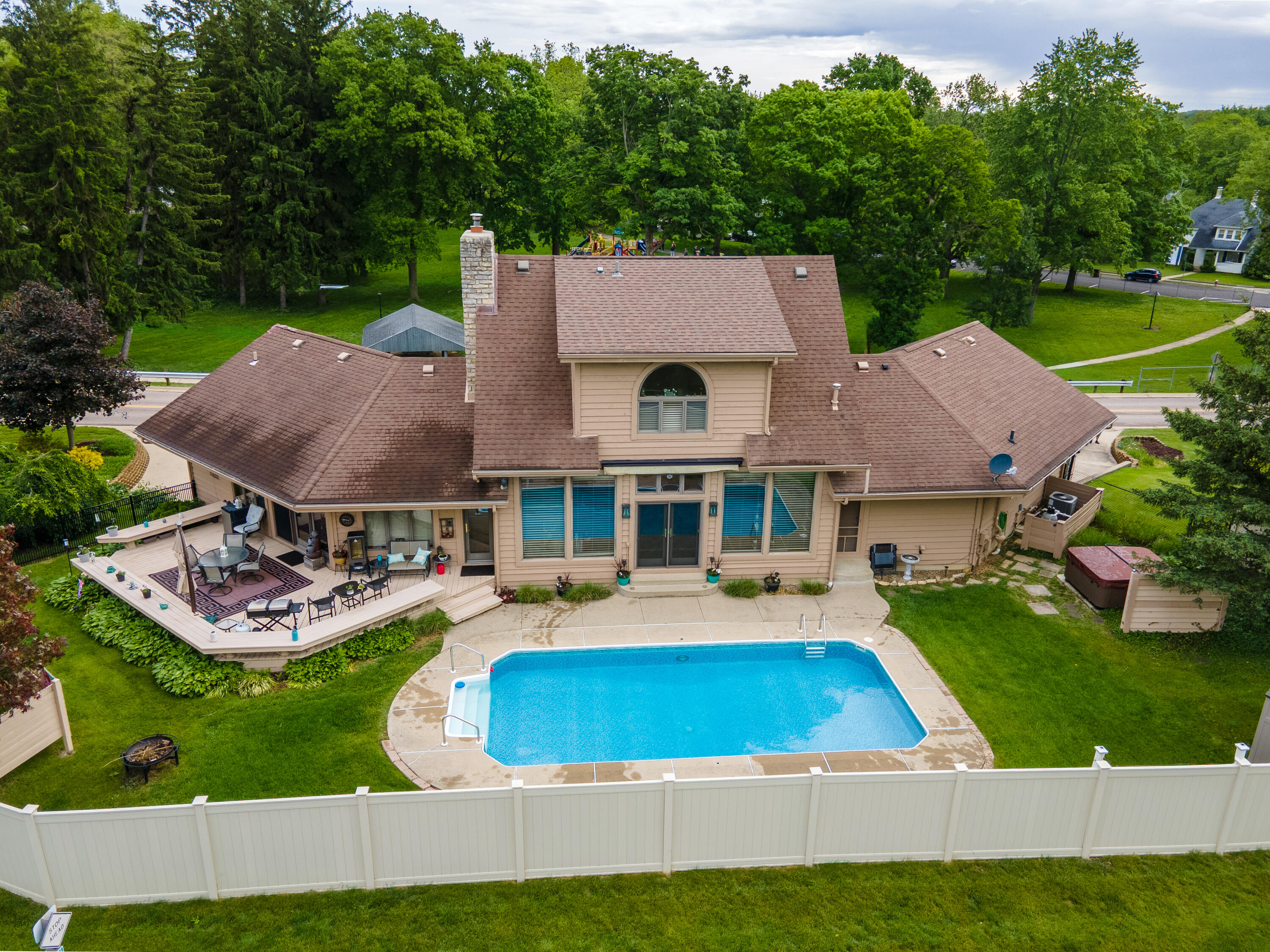 1000 Echo Lake Drive, Piqua, Ohio 45356