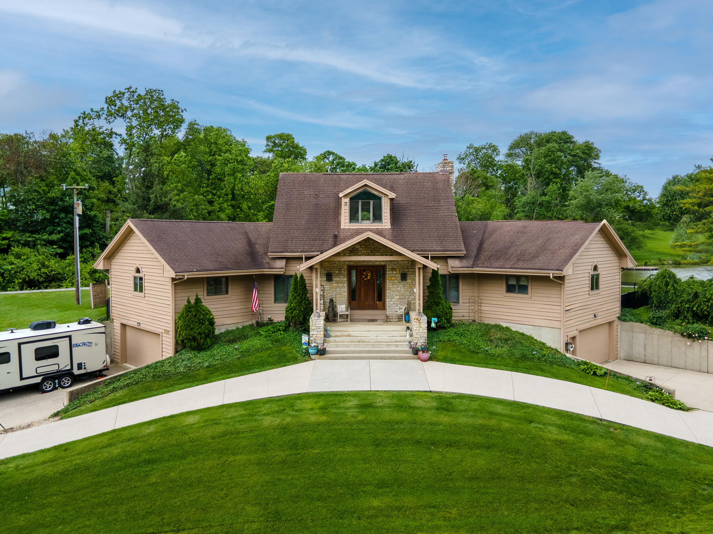 1000 Echo Lake Drive, Piqua, Ohio 45356