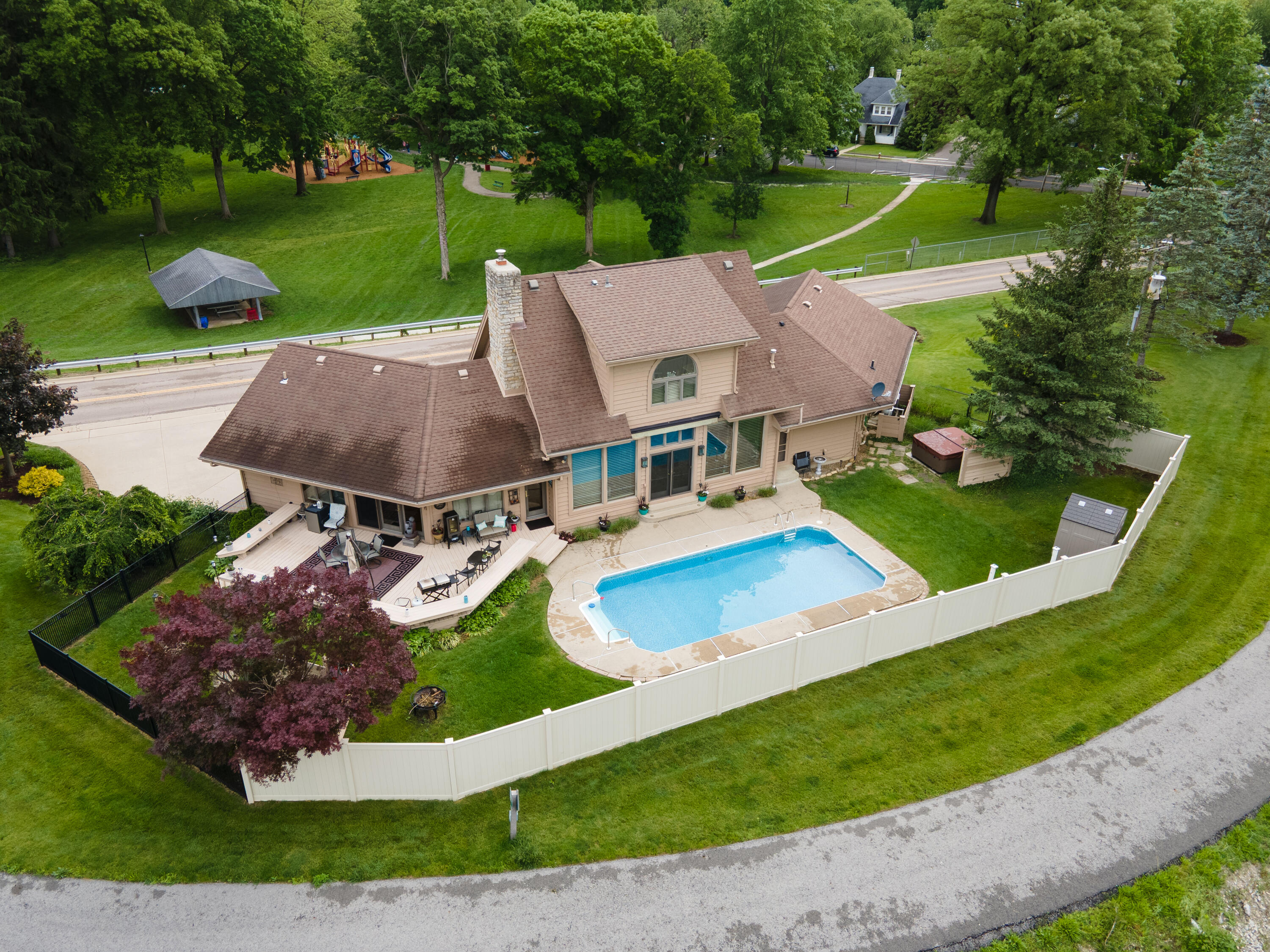 1000 Echo Lake Drive, Piqua, Ohio 45356