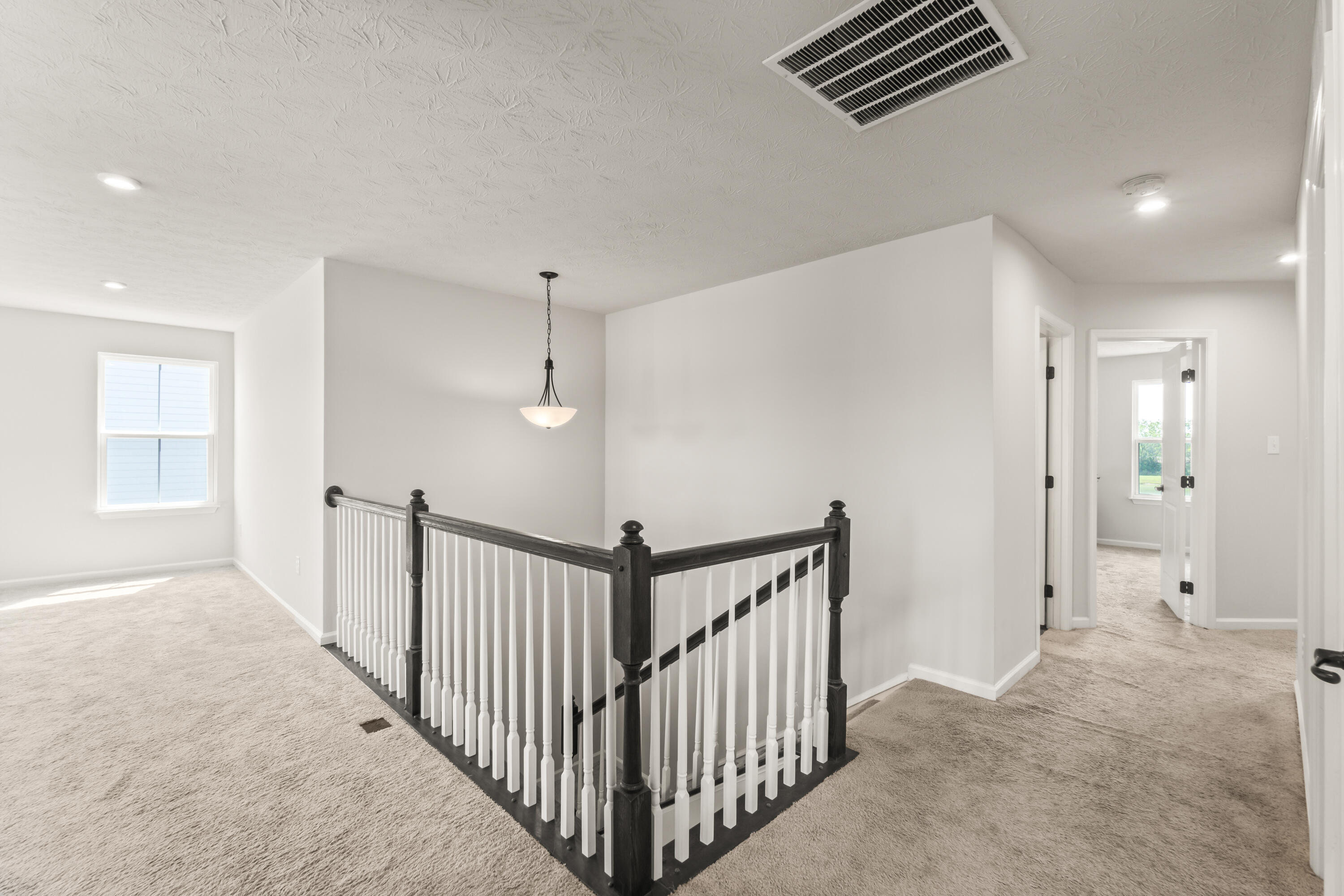 2806 Newcastle Drive, Troy, Ohio 45373
