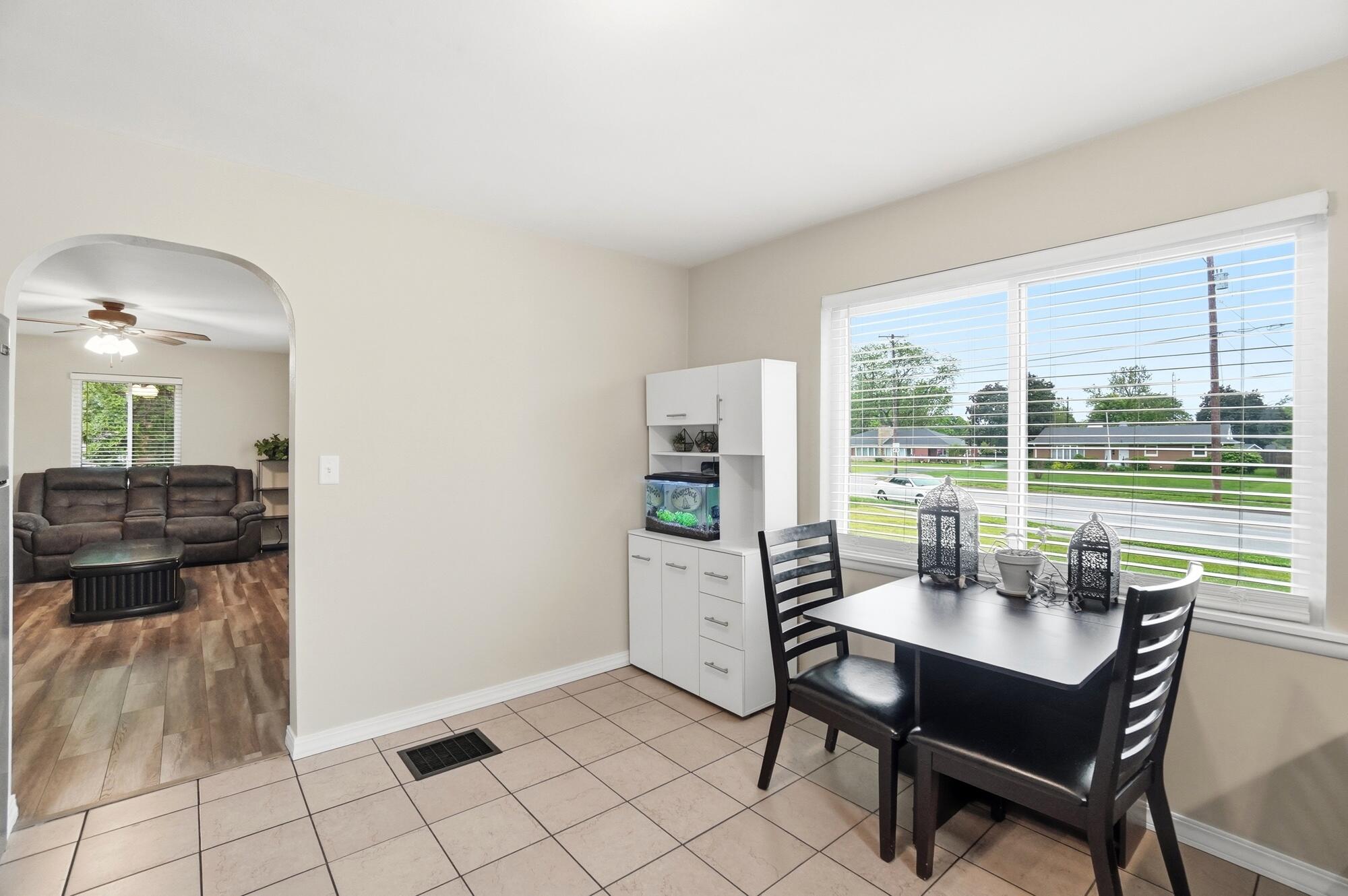 607 Lake Avenue, New Carlisle, Ohio 45344