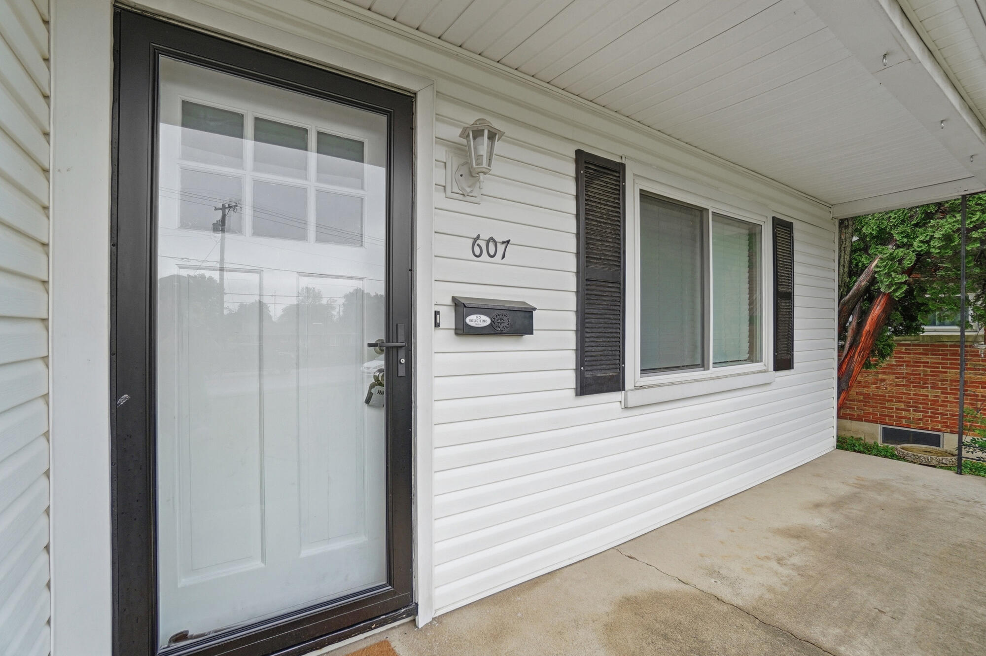 607 Lake Avenue, New Carlisle, Ohio 45344