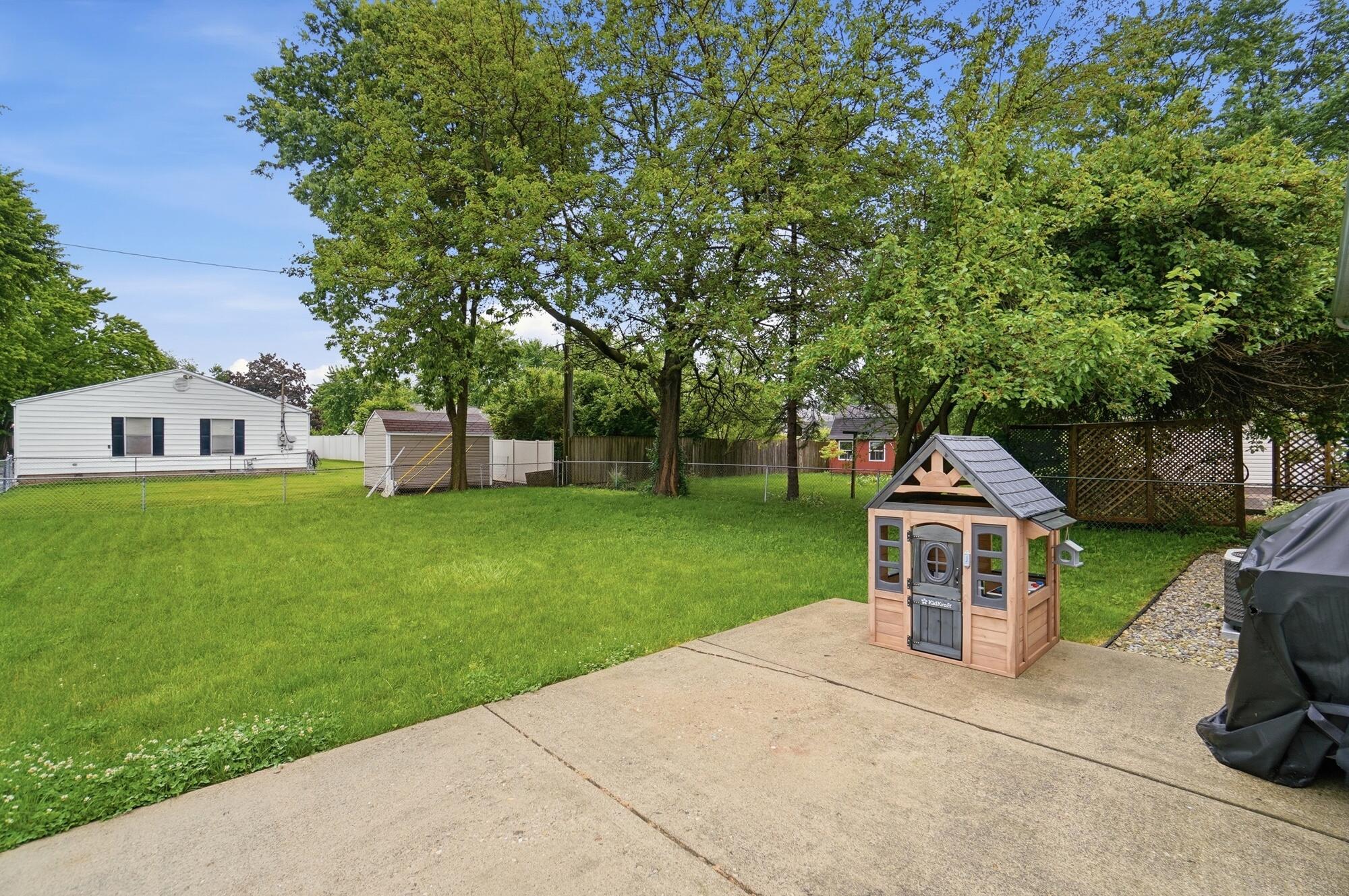 607 Lake Avenue, New Carlisle, Ohio 45344