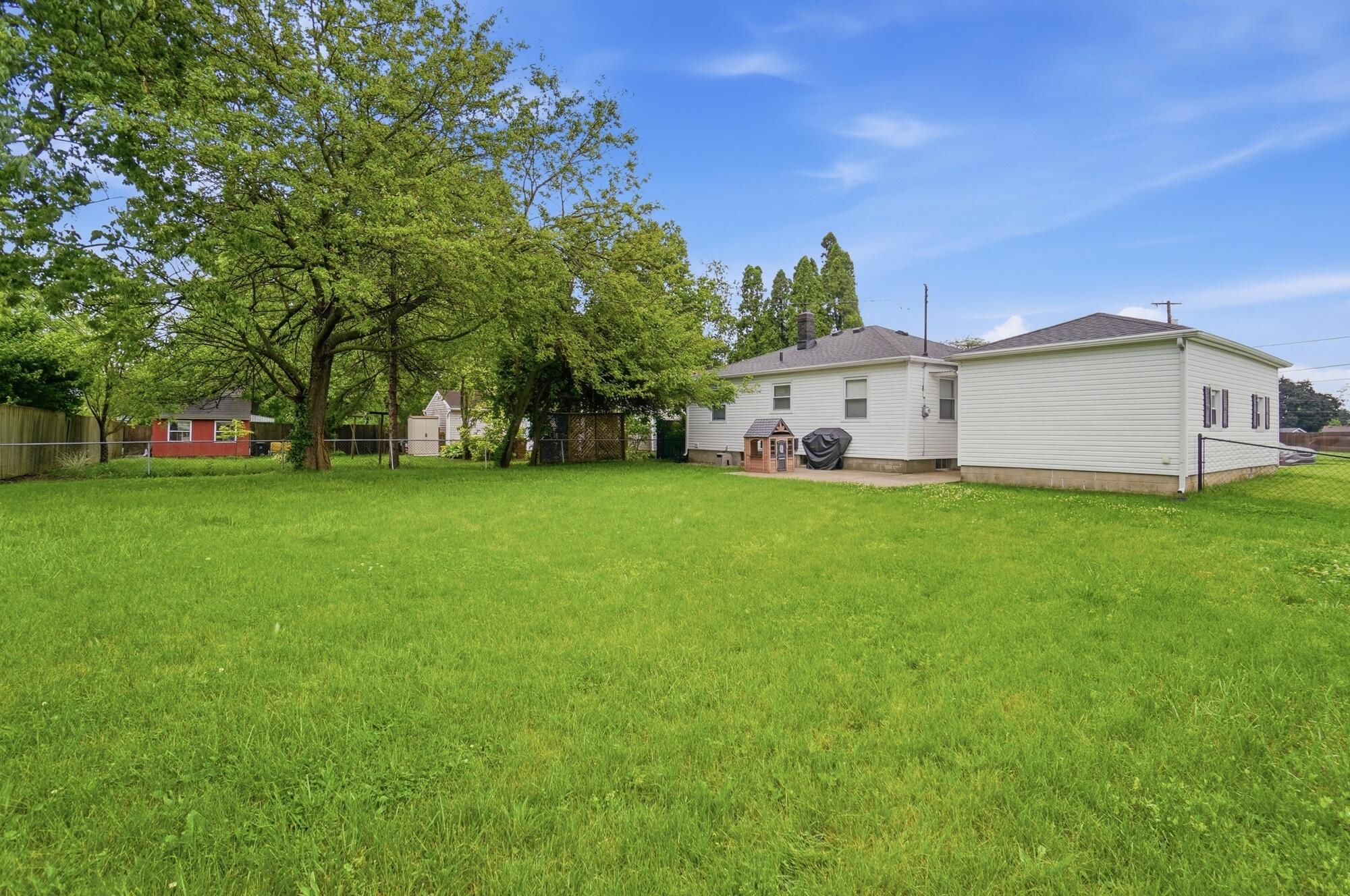 607 Lake Avenue, New Carlisle, Ohio 45344