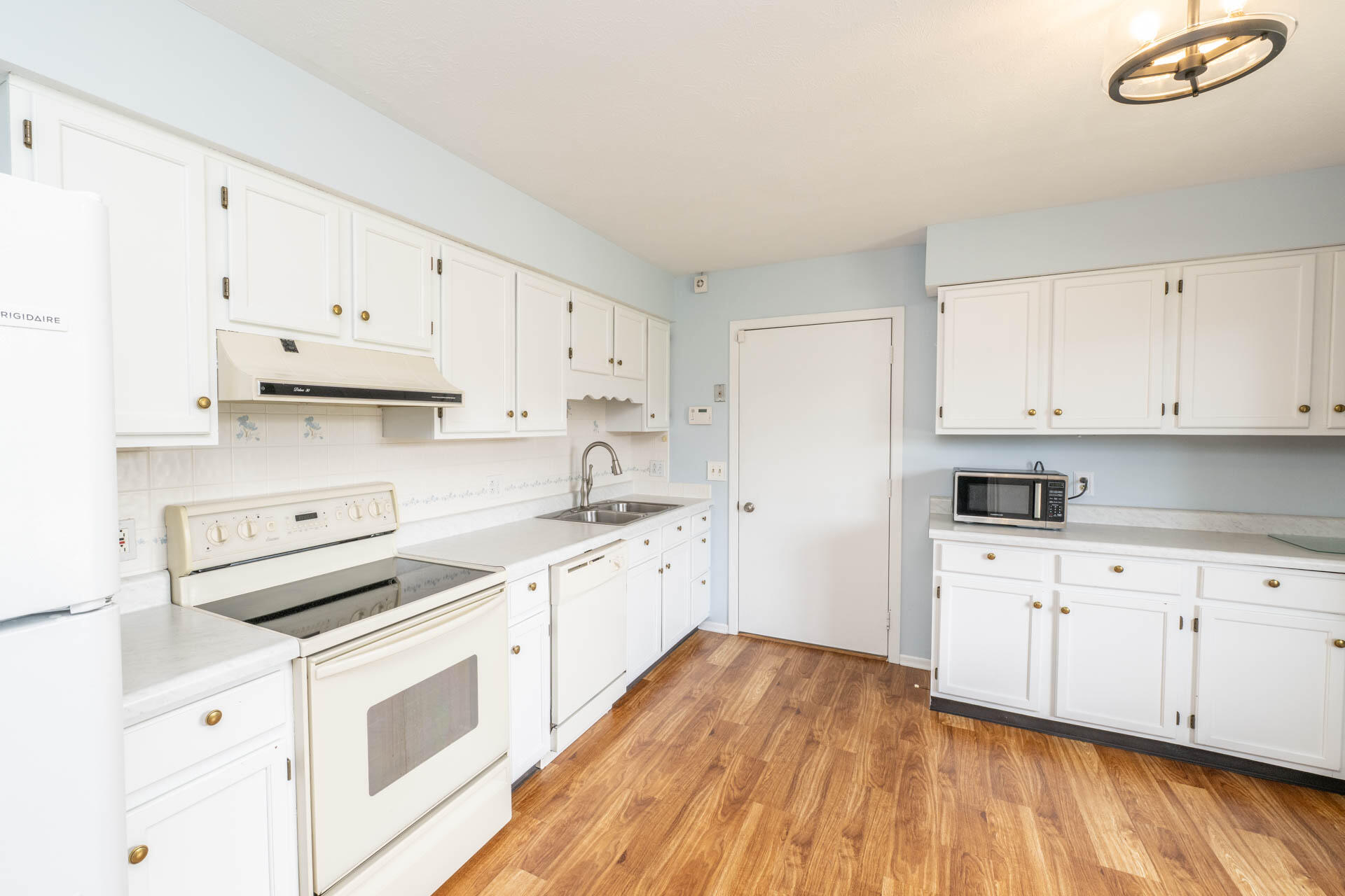 3056 Brixton Drive, Springfield, Ohio 45503