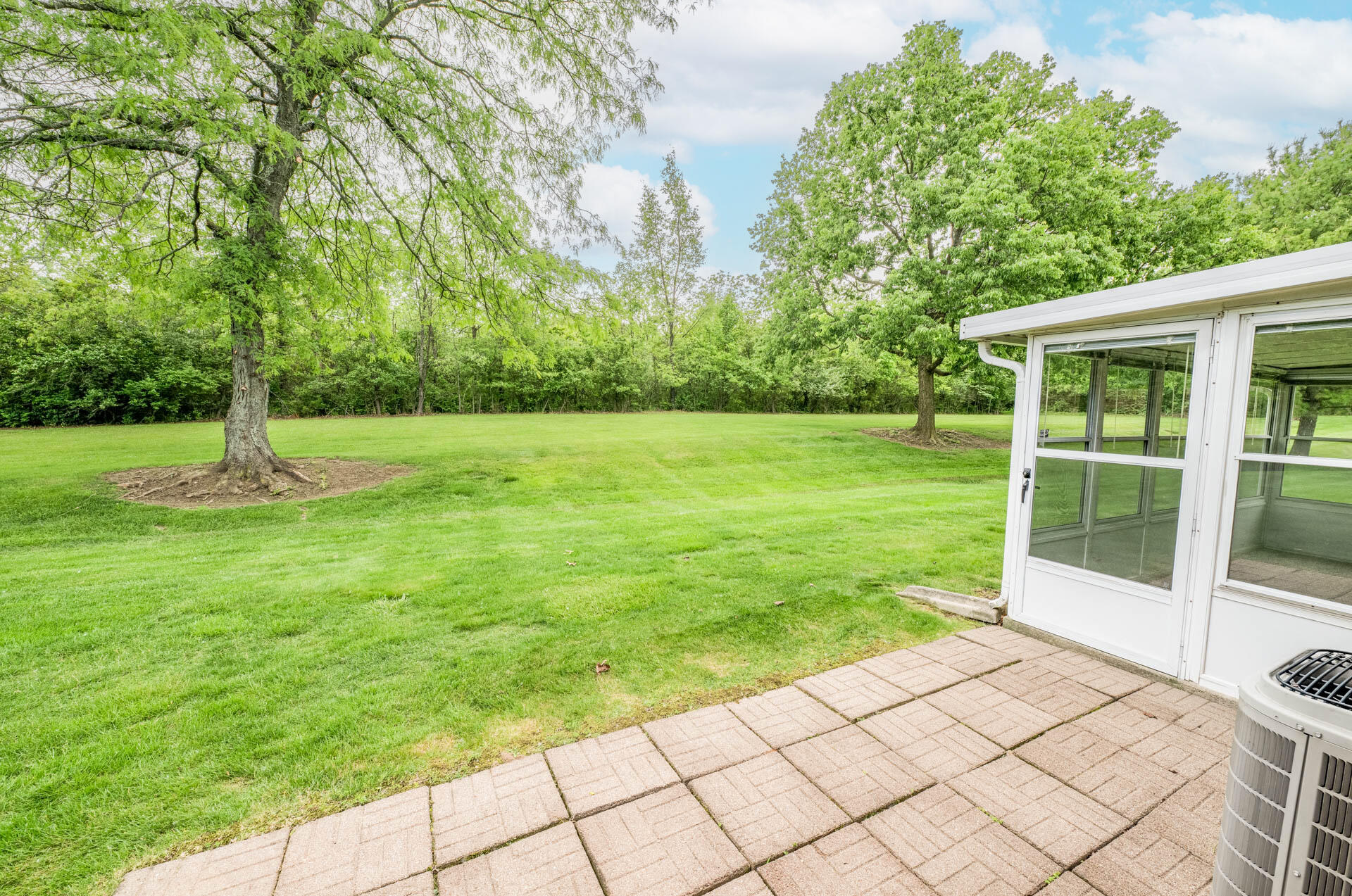 3056 Brixton Drive, Springfield, Ohio 45503