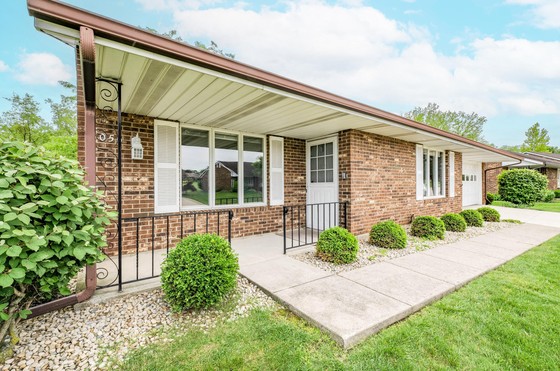 3056 Brixton Drive, Springfield, Ohio 45503