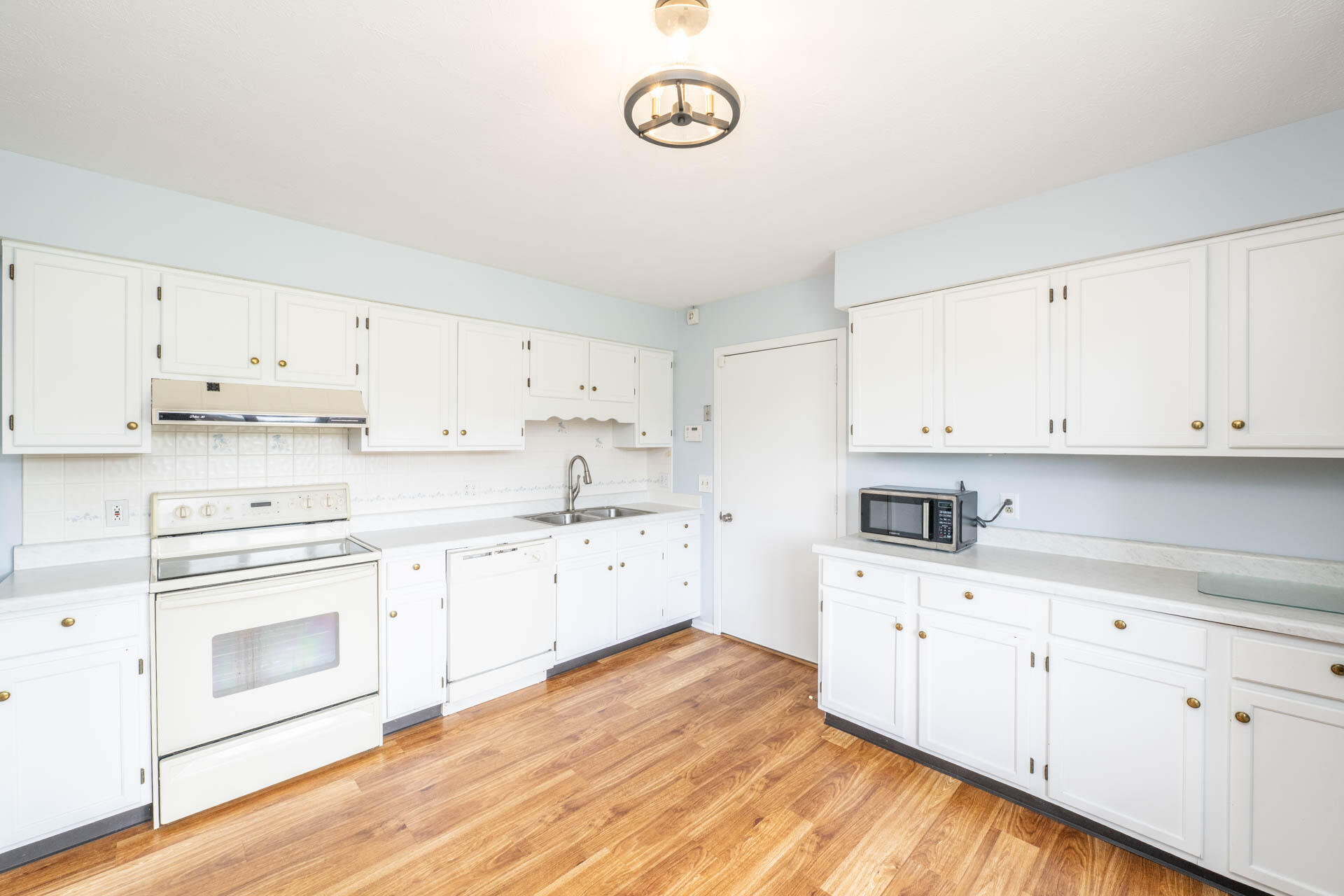 3056 Brixton Drive, Springfield, Ohio 45503