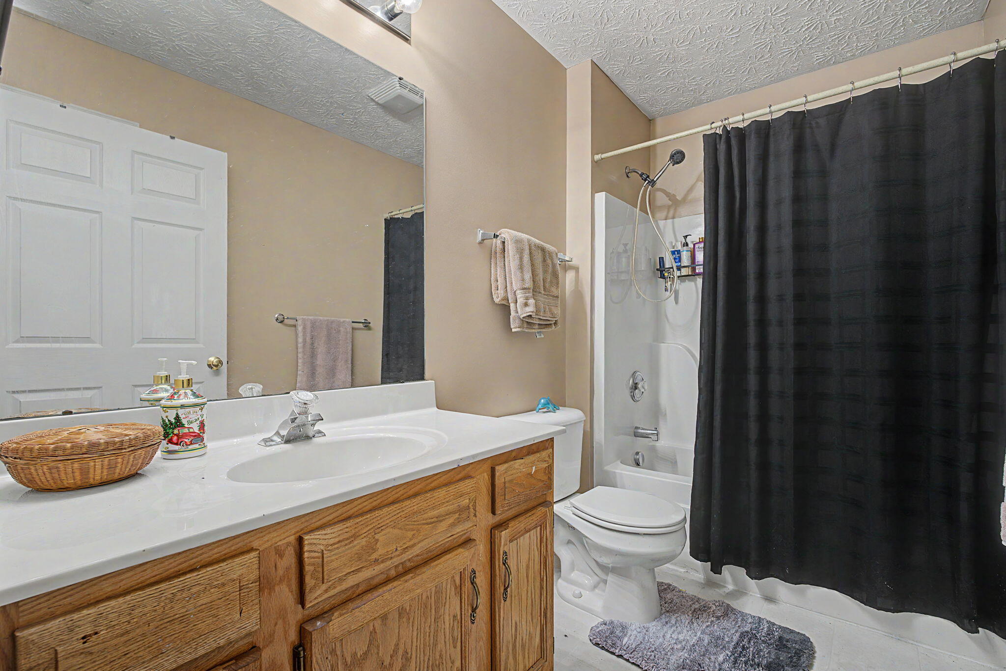 5005 Twin Lakes Circle, Englewood, Ohio 45322