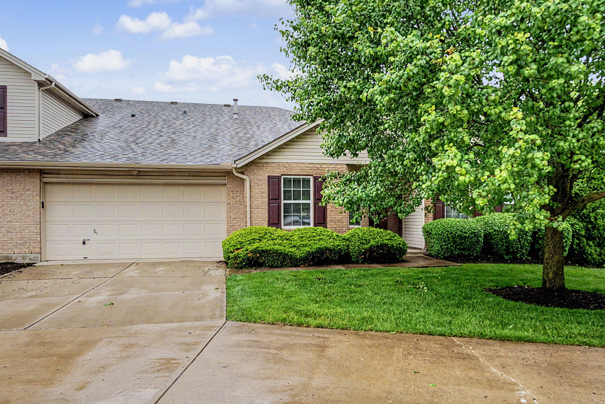 5005 Twin Lakes Circle, Englewood, Ohio 45322