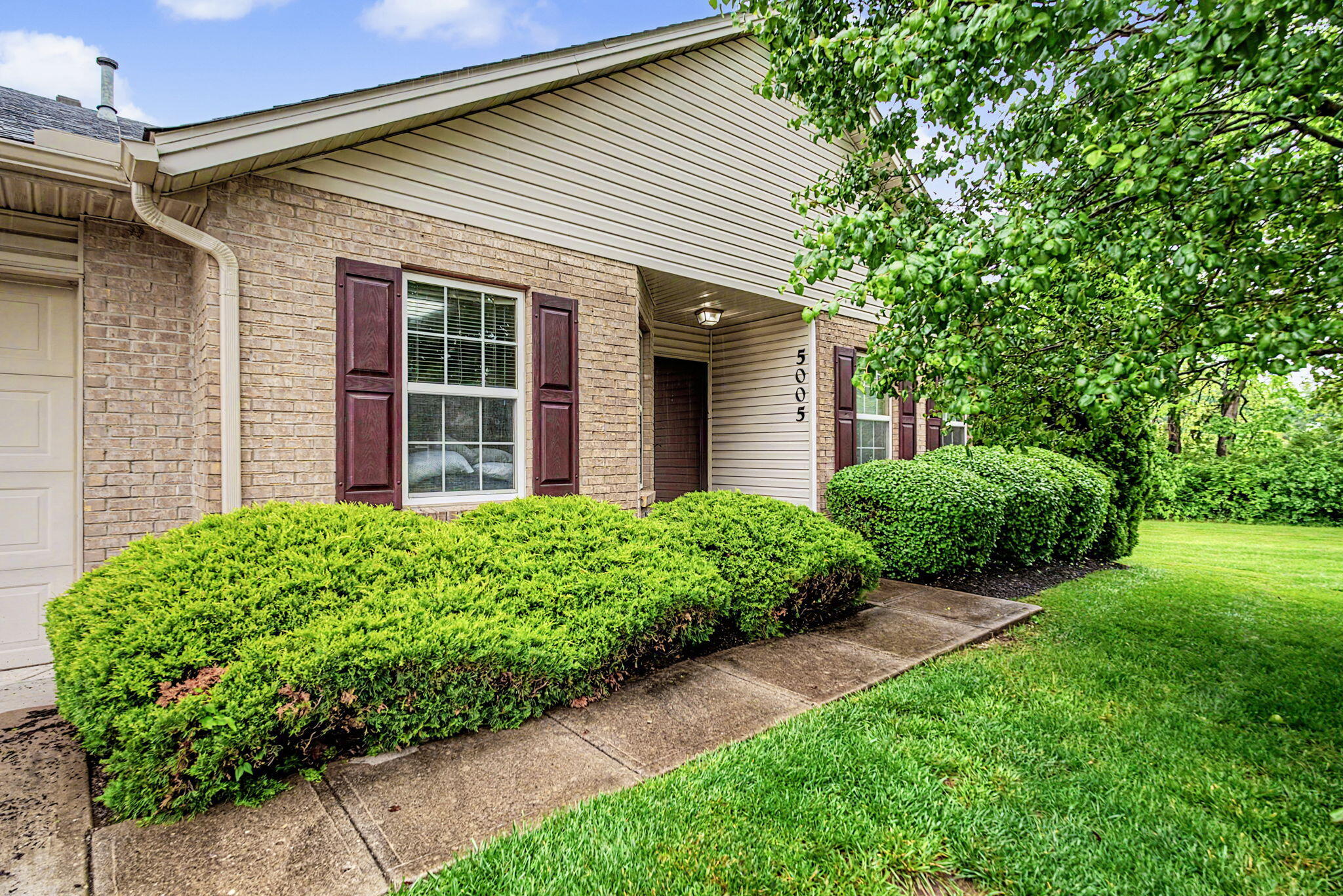 5005 Twin Lakes Circle, Englewood, Ohio 45322