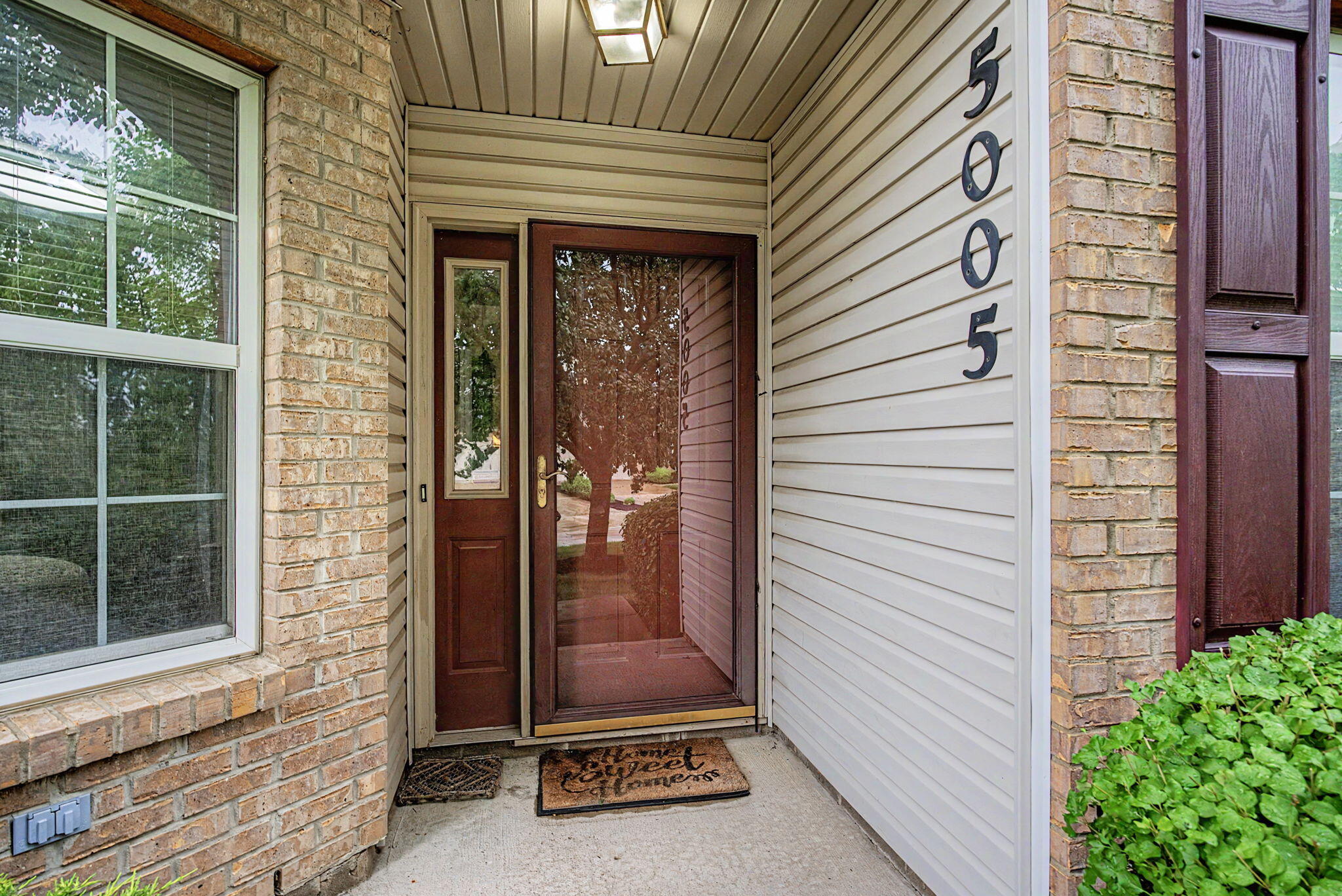 5005 Twin Lakes Circle, Englewood, Ohio 45322