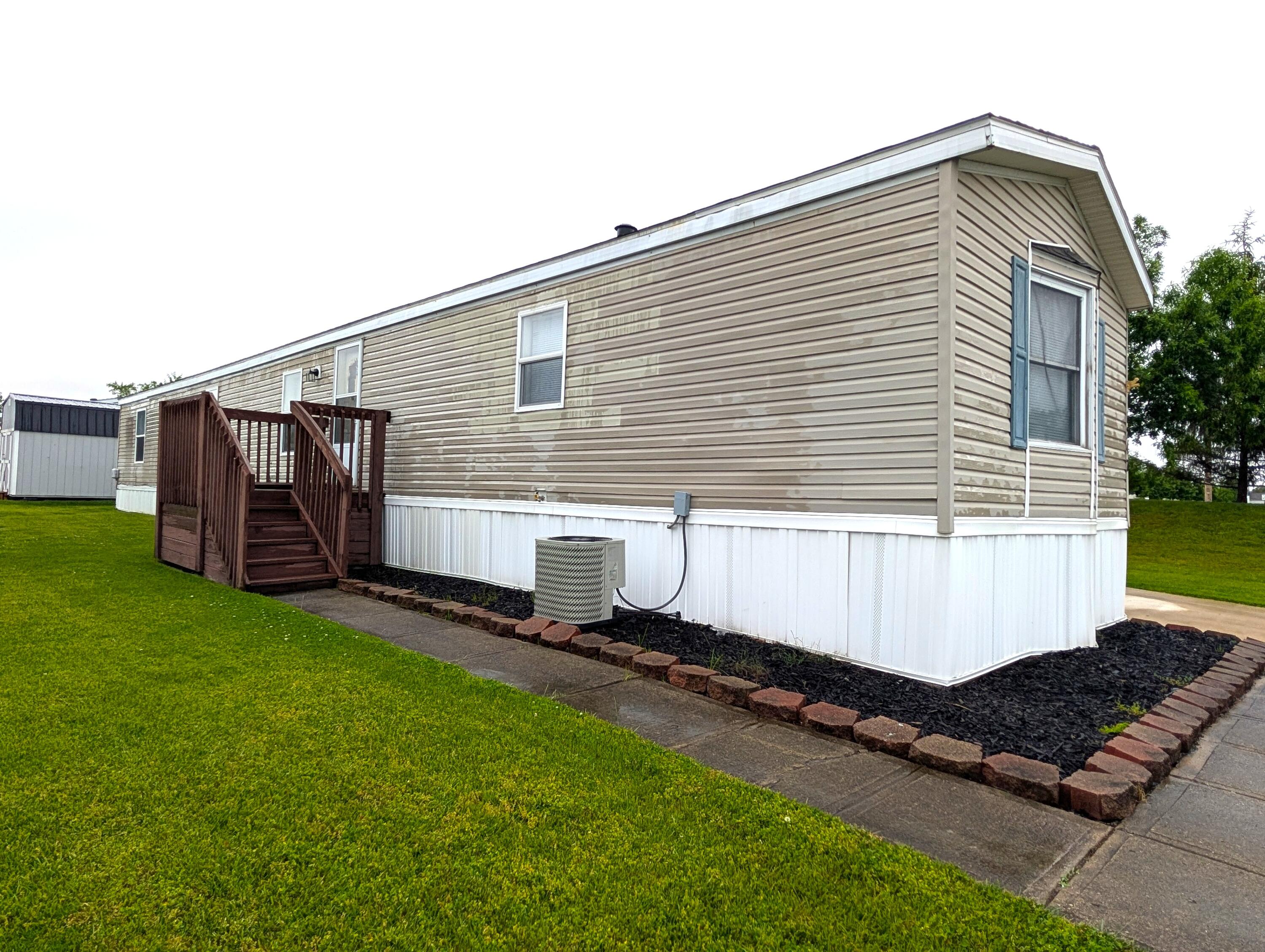1247 Apple Blossom Lane, Sidney, Ohio 45365