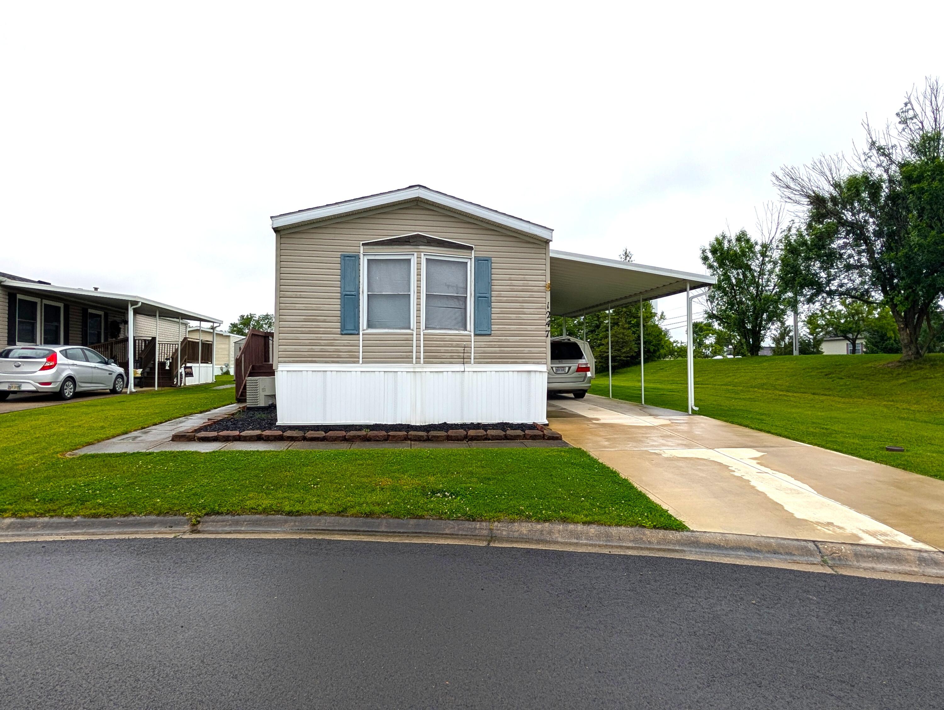 1247 Apple Blossom Lane, Sidney, Ohio 45365
